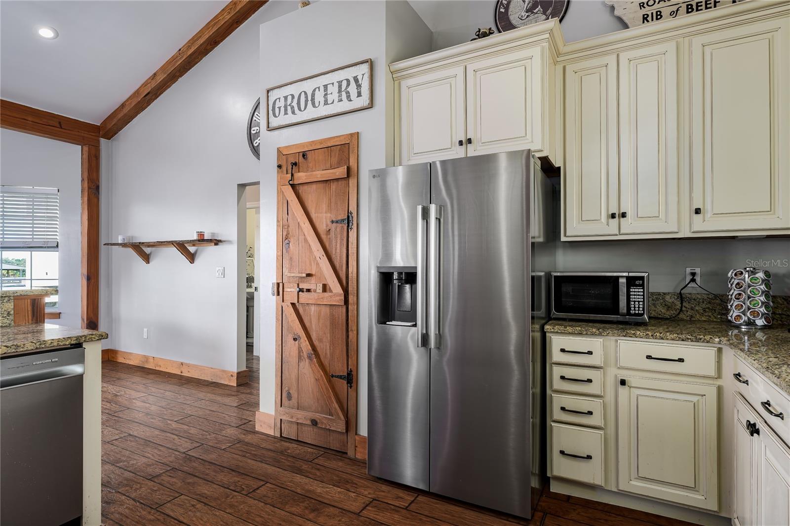 Image 18 of 47 For 10619 Bud Rhoden Road