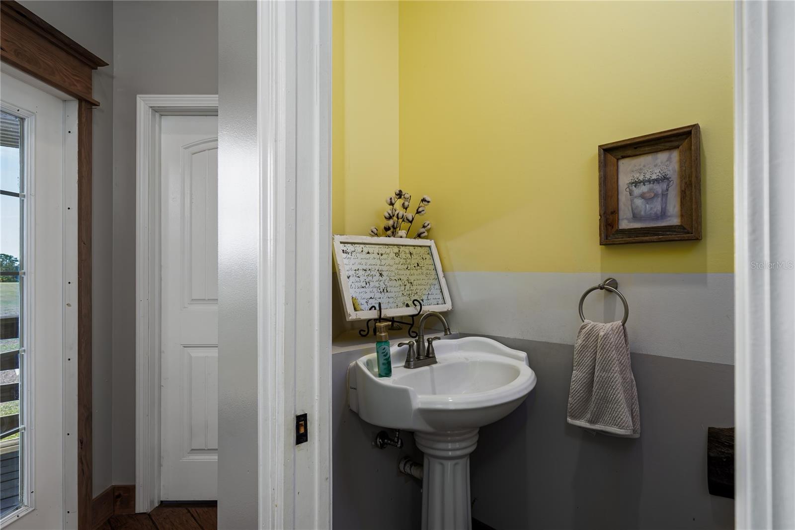 Image 23 of 47 For 10619 Bud Rhoden Road