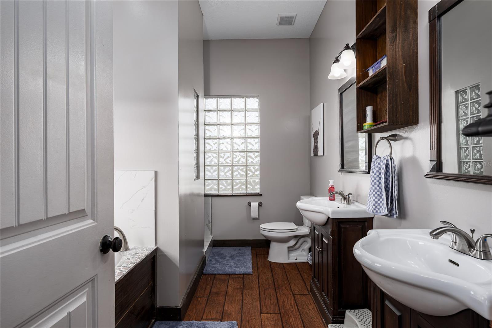 Image 27 of 47 For 10619 Bud Rhoden Road