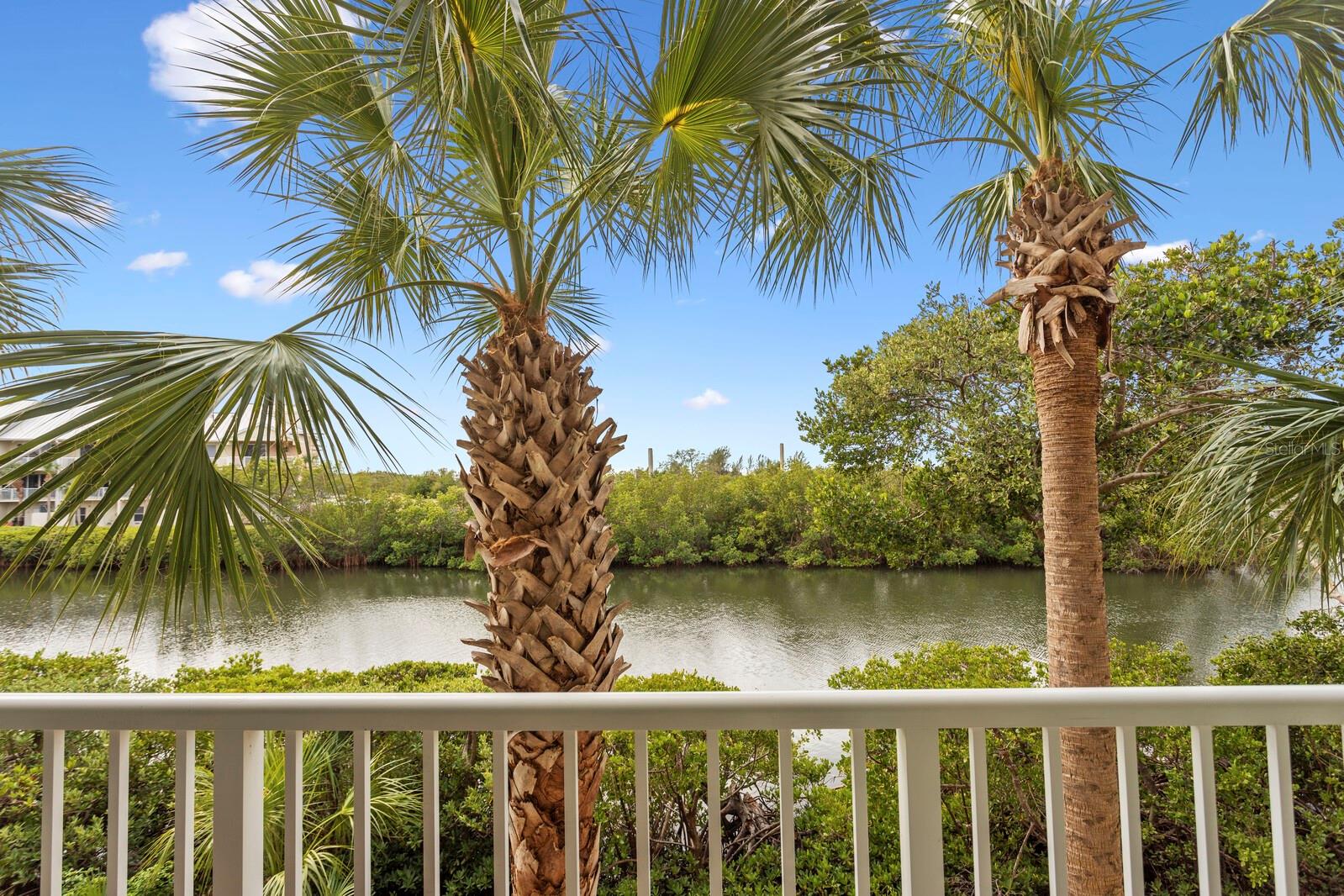 Image 18 of 61 For 464 Bahia Beach Boulevard