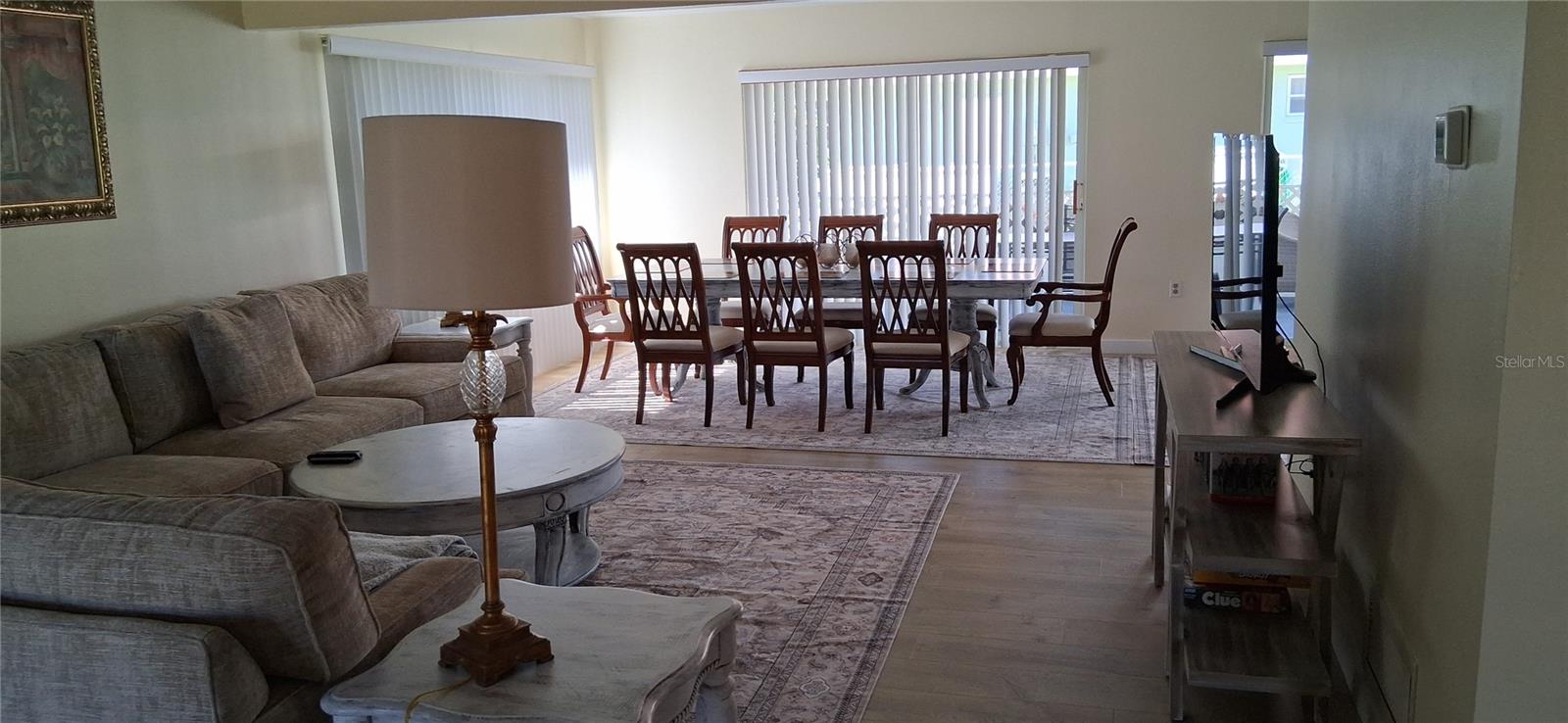 Image 10 of 34 For 441 Rubens Drive E