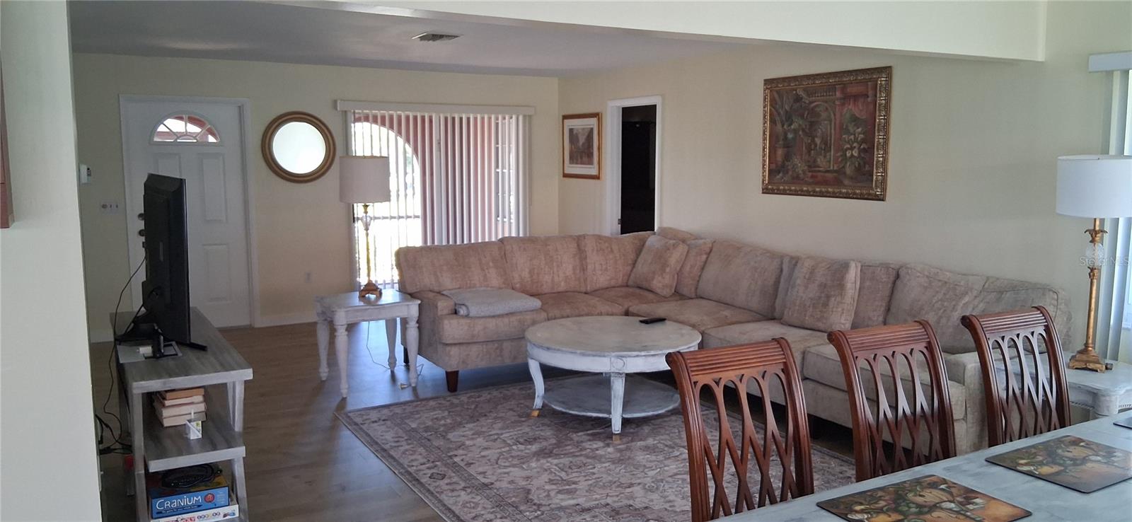 Image 13 of 34 For 441 Rubens Drive E