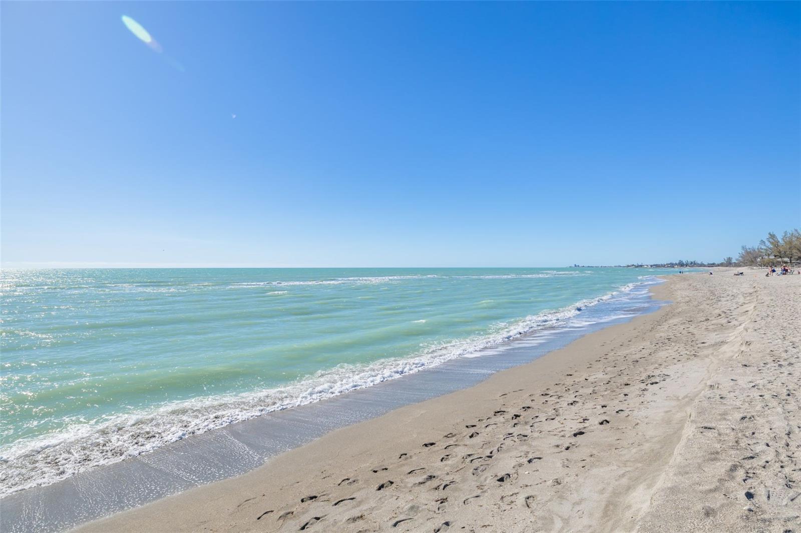 Image 35 of 69 For 8710 Midnight Pass Road 501b