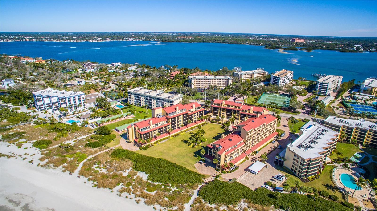 Image 56 of 69 For 8710 Midnight Pass Road 501b