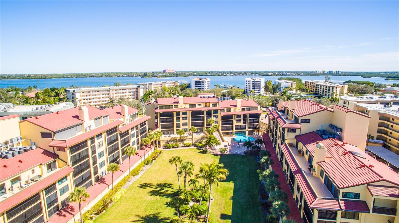 Image 62 of 69 For 8710 Midnight Pass Road 501b