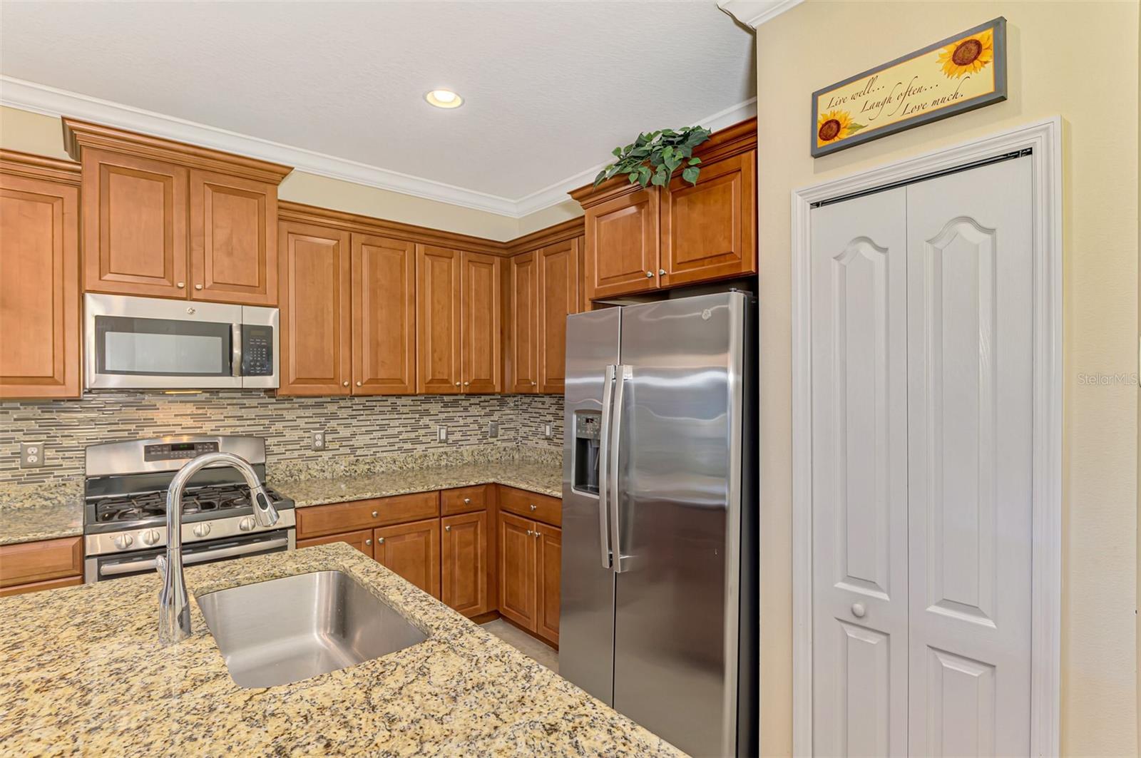 Image 18 of 59 For 4920 Maymont Park Circle