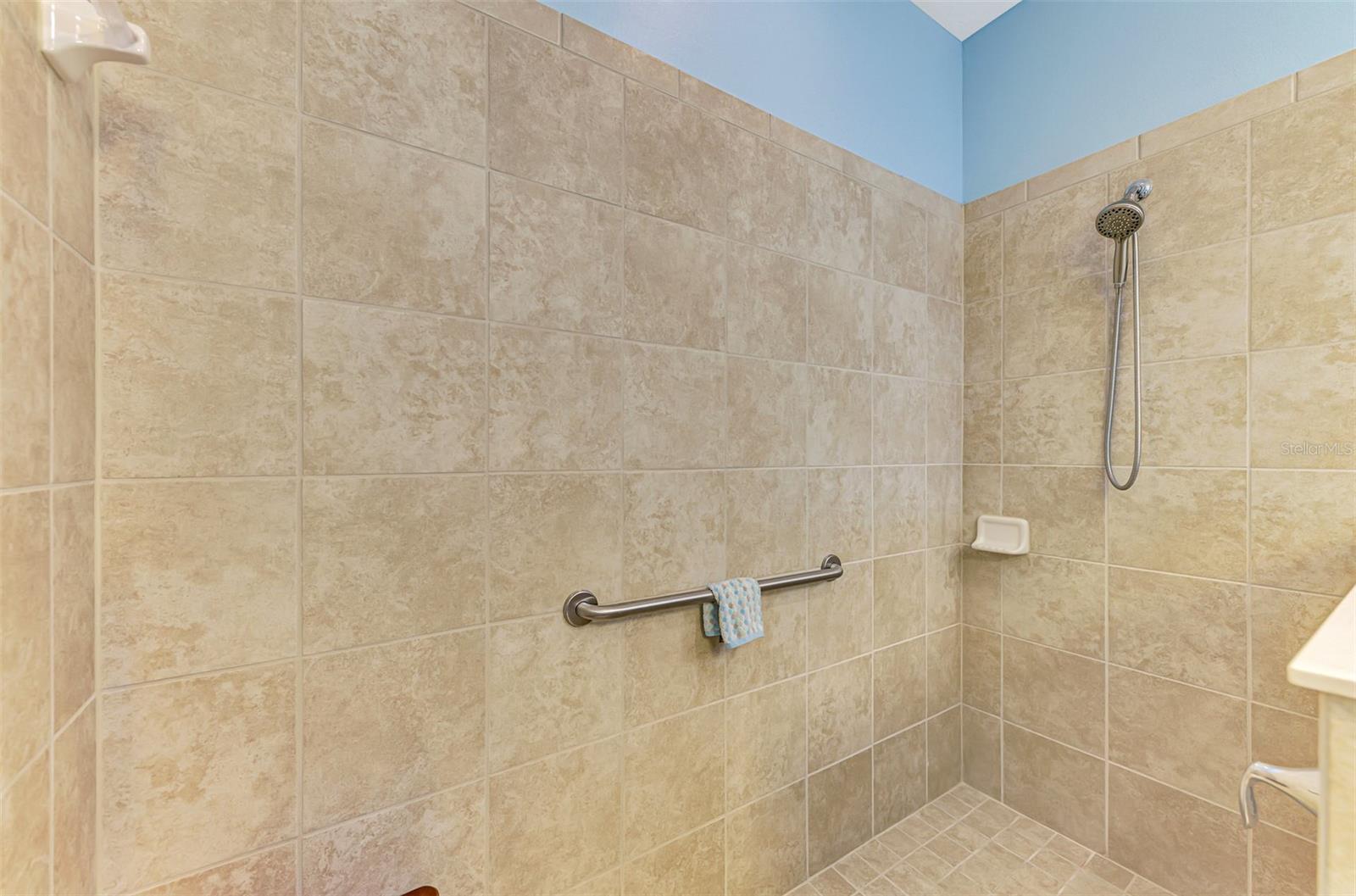 Image 32 of 59 For 4920 Maymont Park Circle