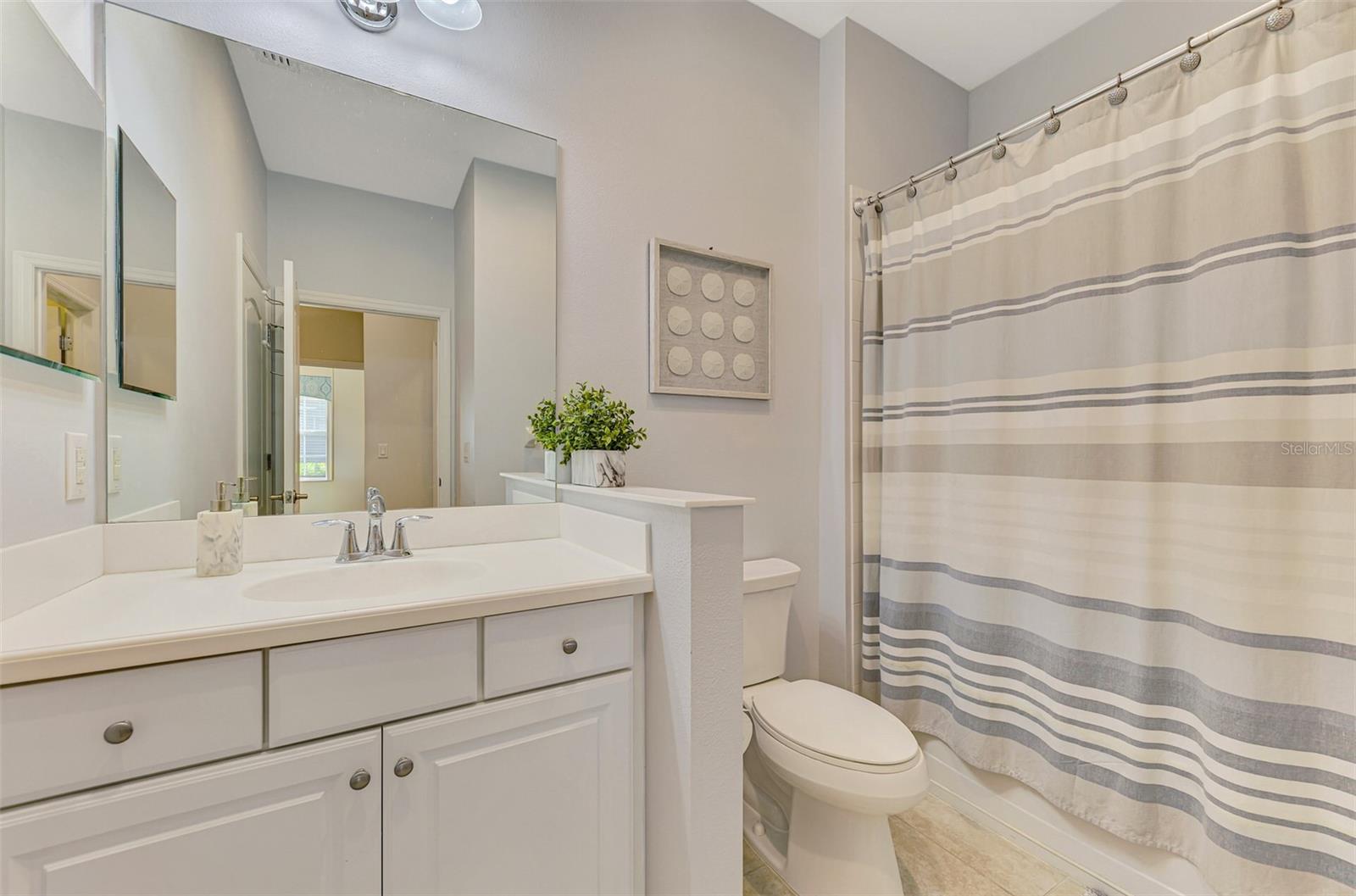 Image 38 of 59 For 4920 Maymont Park Circle