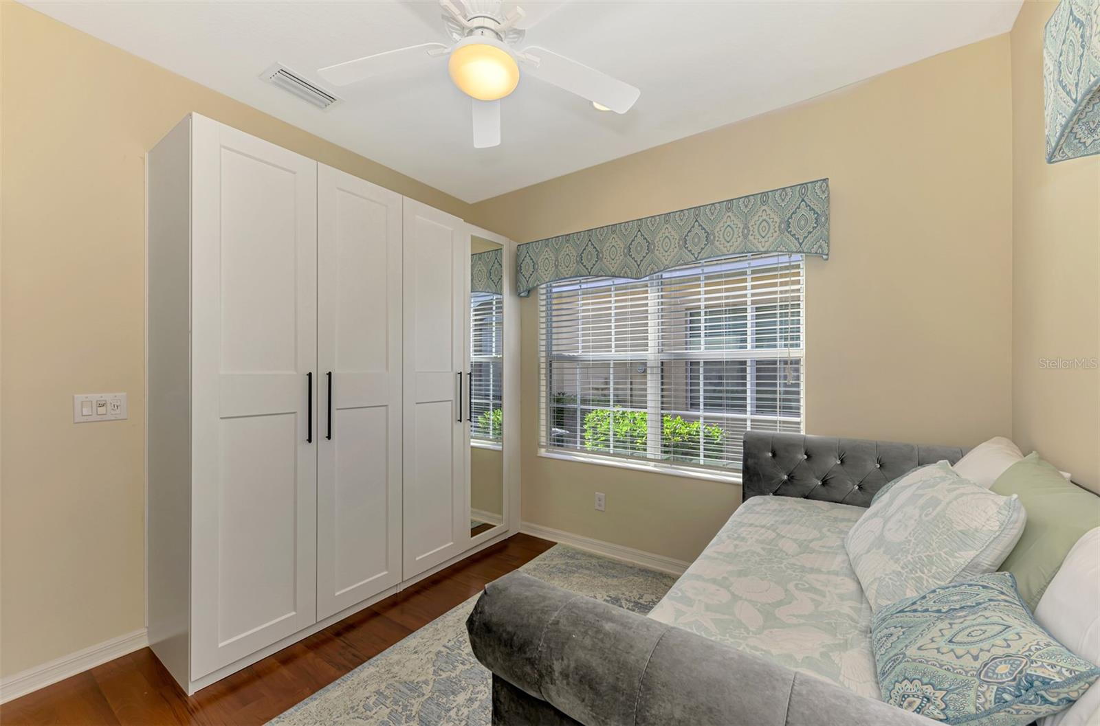 Image 40 of 59 For 4920 Maymont Park Circle