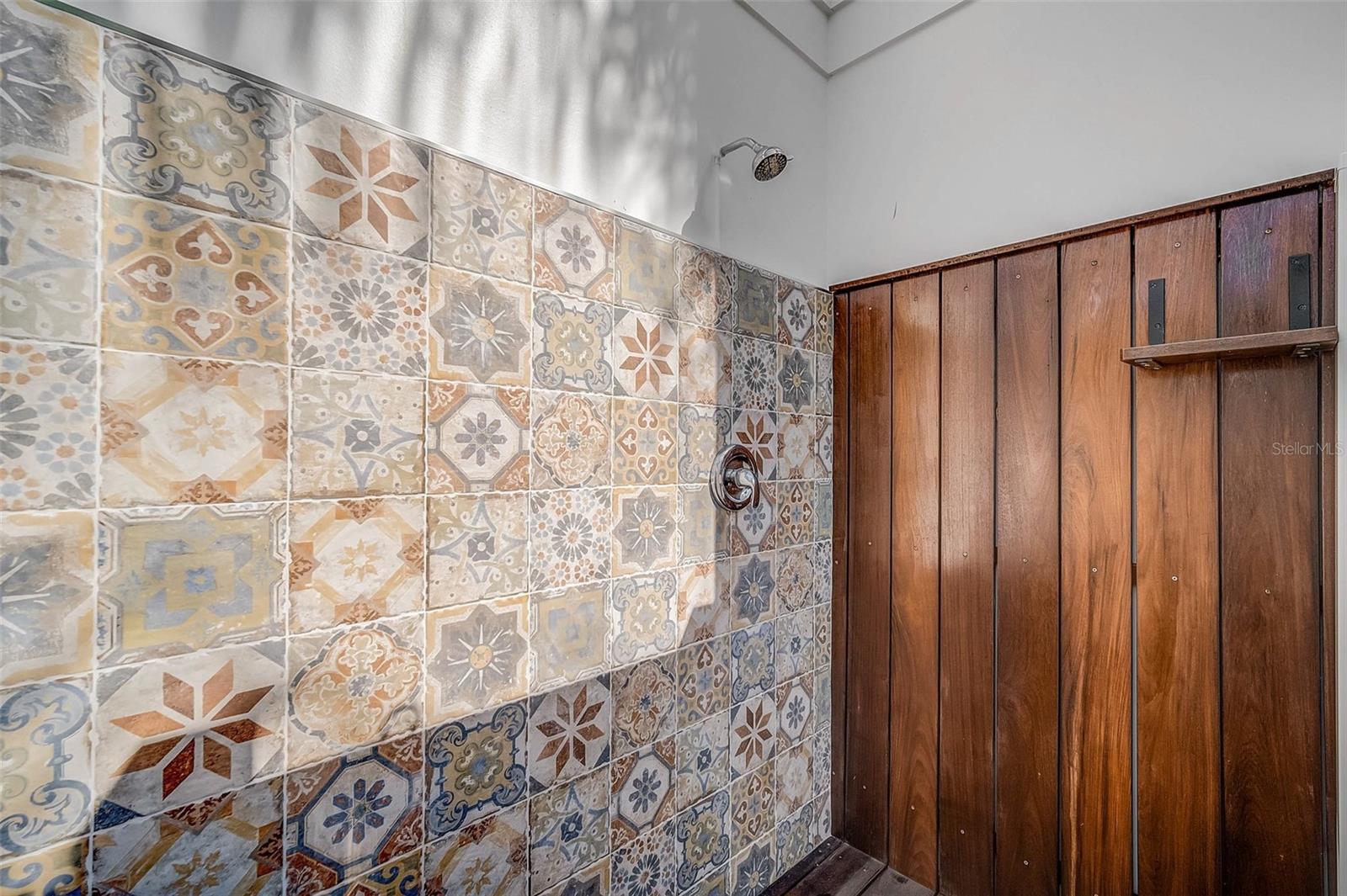 Image 45 of 73 For 5708 Holmes Boulevard