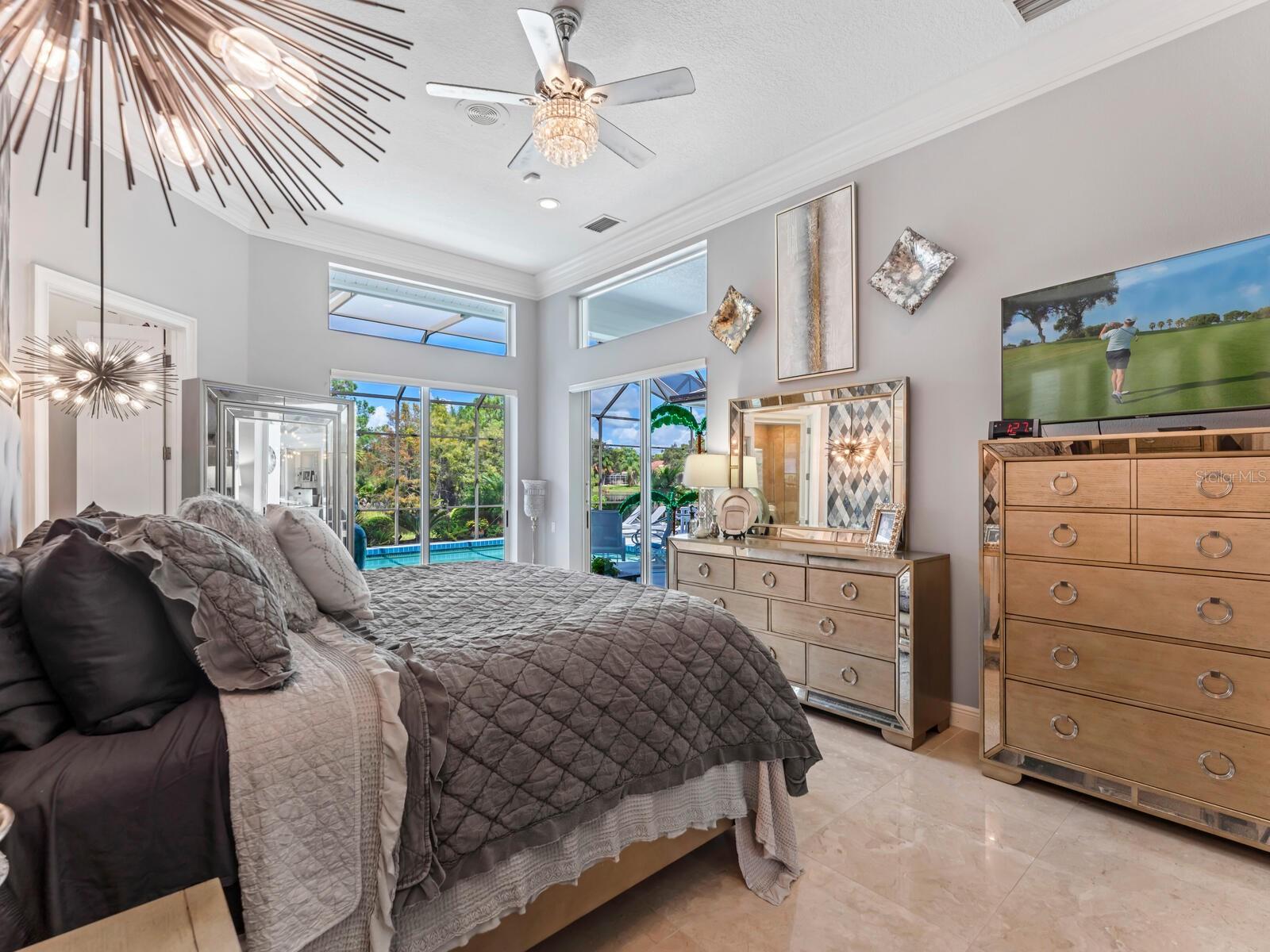 Image 15 of 54 For 8687 Woodbriar Drive