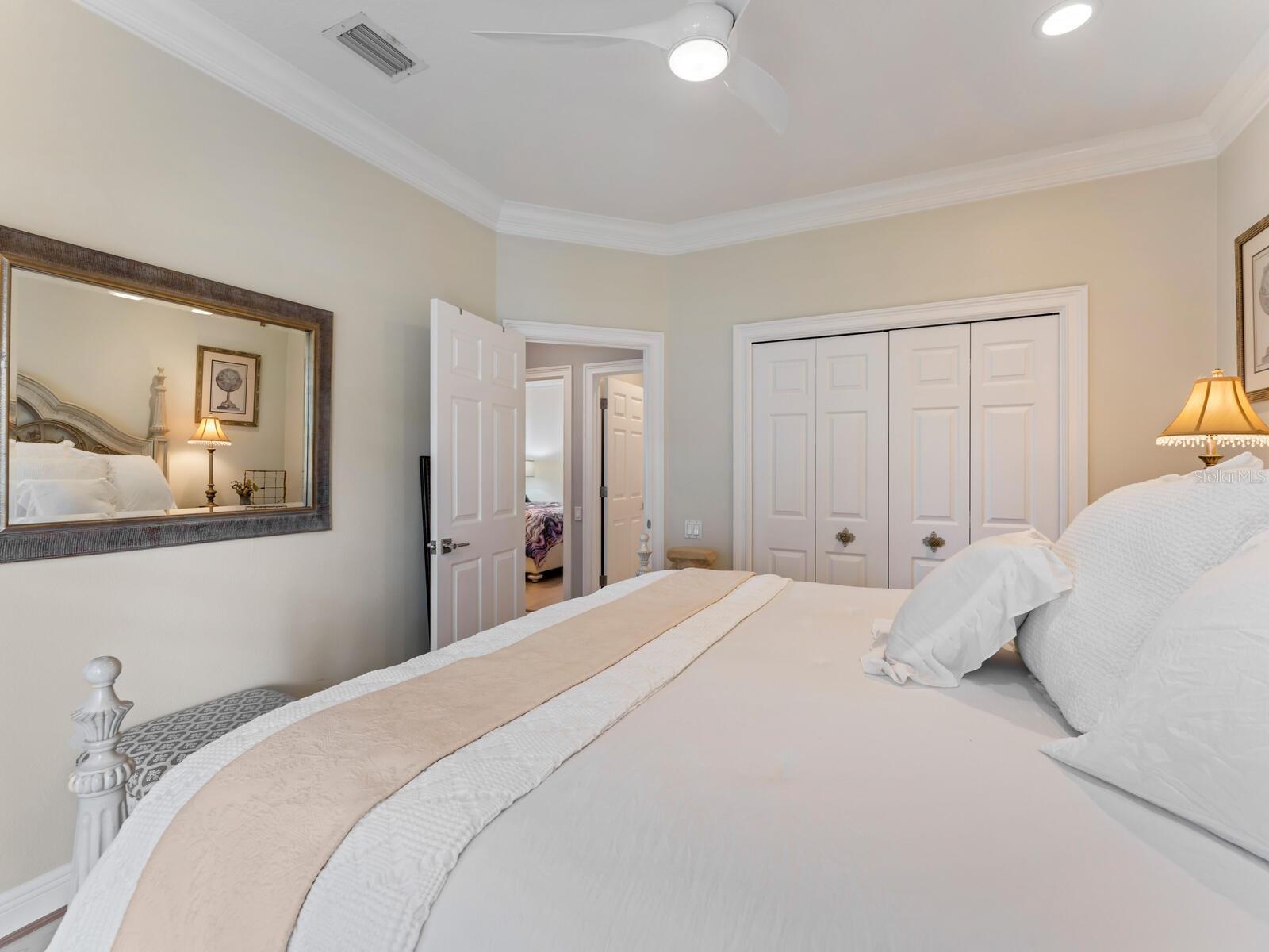 Image 33 of 54 For 8687 Woodbriar Drive