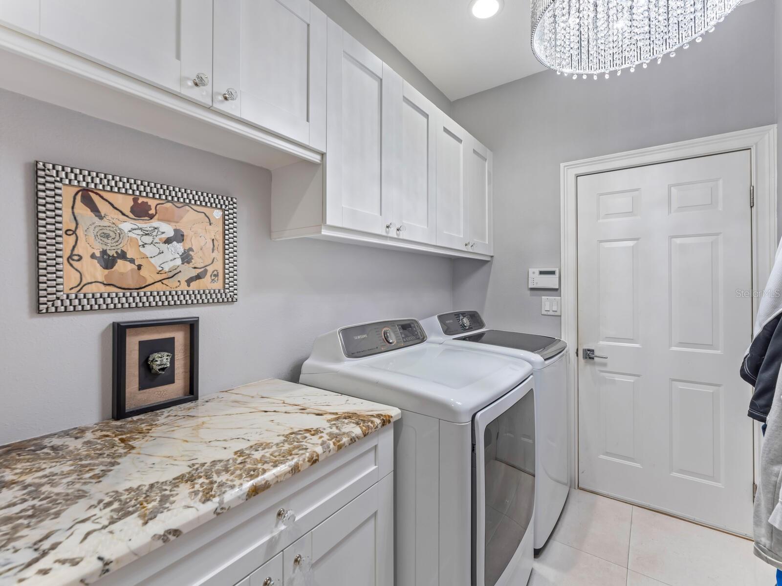 Image 35 of 54 For 8687 Woodbriar Drive