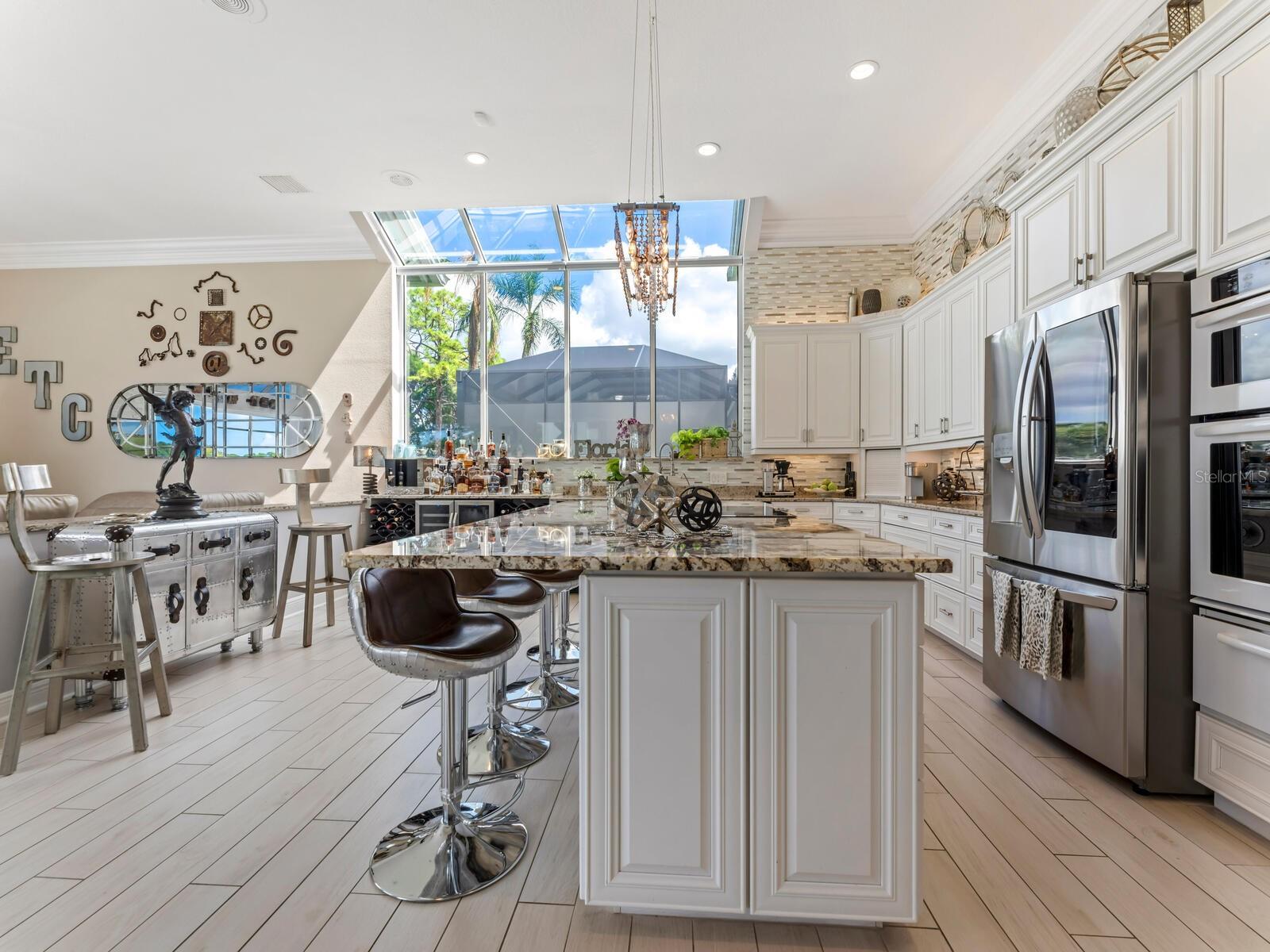 Image 5 of 54 For 8687 Woodbriar Drive