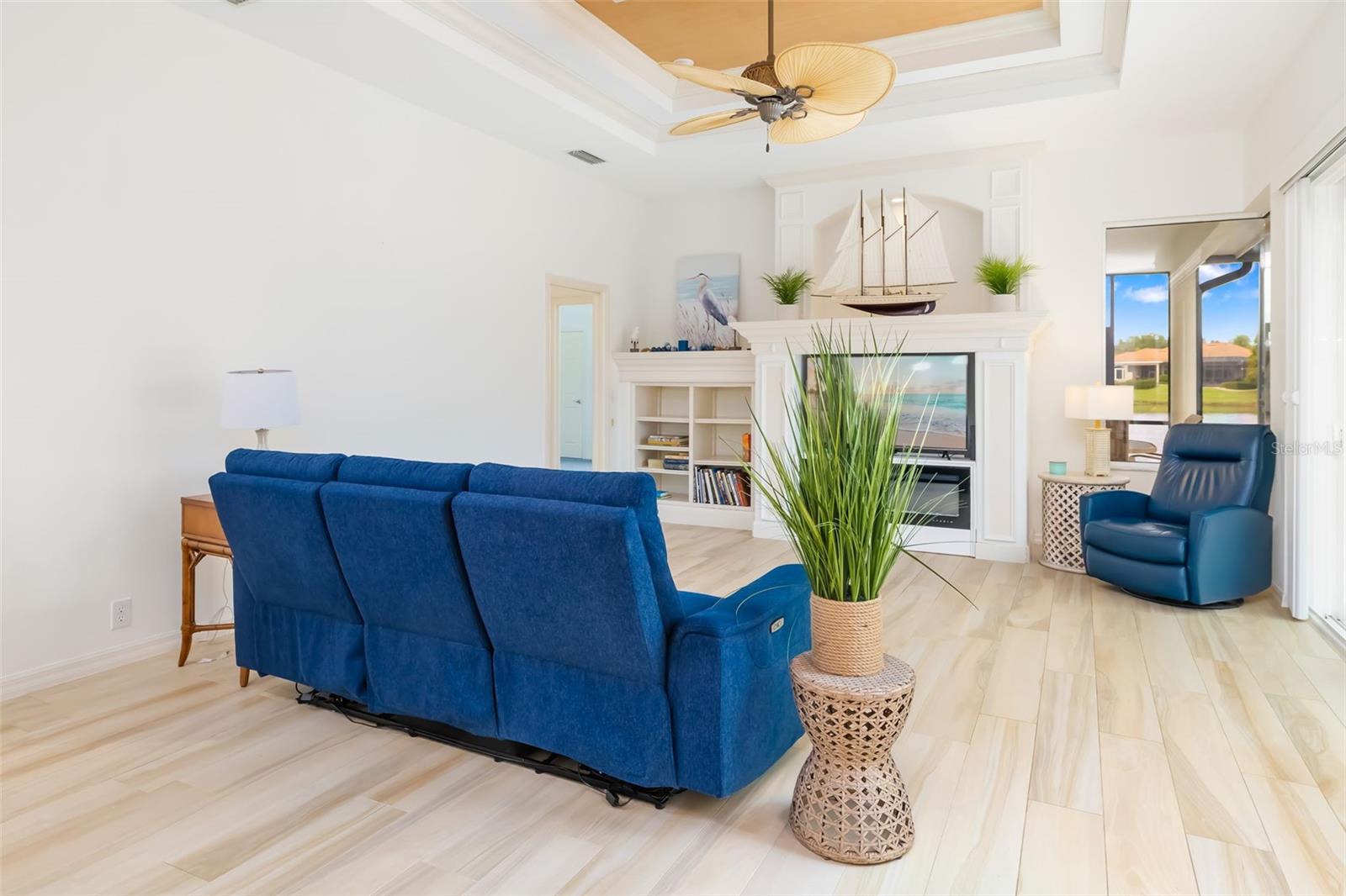 Image 32 of 90 For 11528 Savannah Lakes Drive