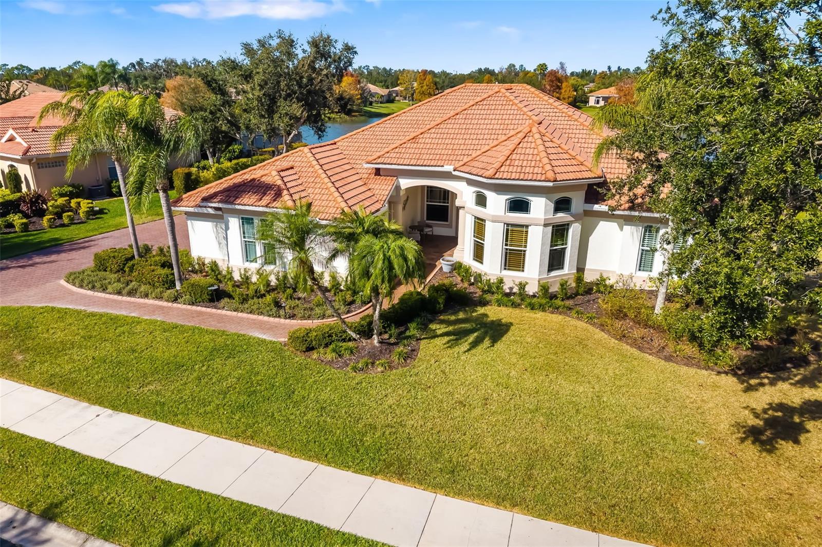 Image 6 of 90 For 11528 Savannah Lakes Drive