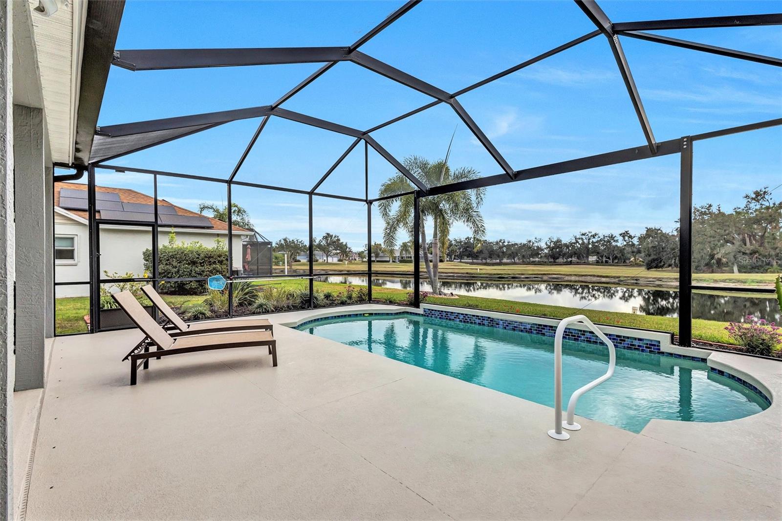 Image 4 of 65 For 8409 29th Street S