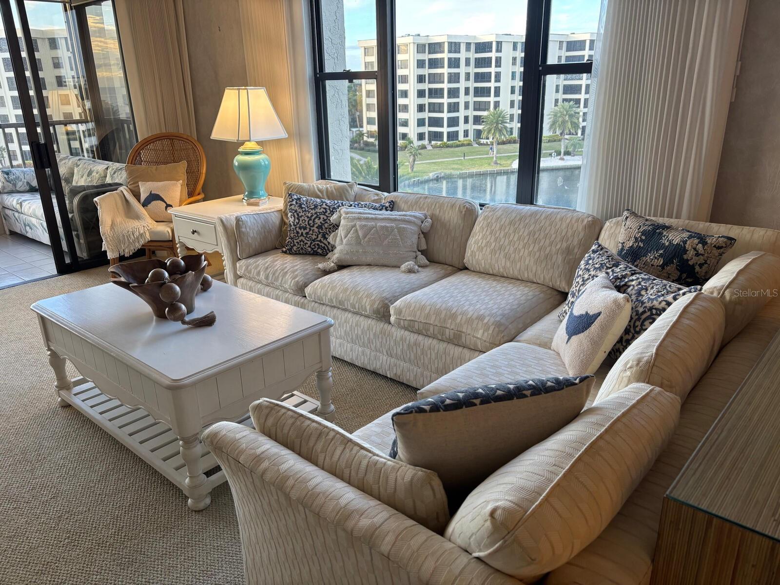 Image 12 of 62 For 5790 Midnight Pass Road 510