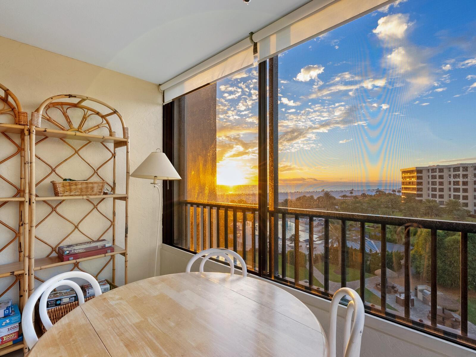 Image 17 of 62 For 5790 Midnight Pass Road 510