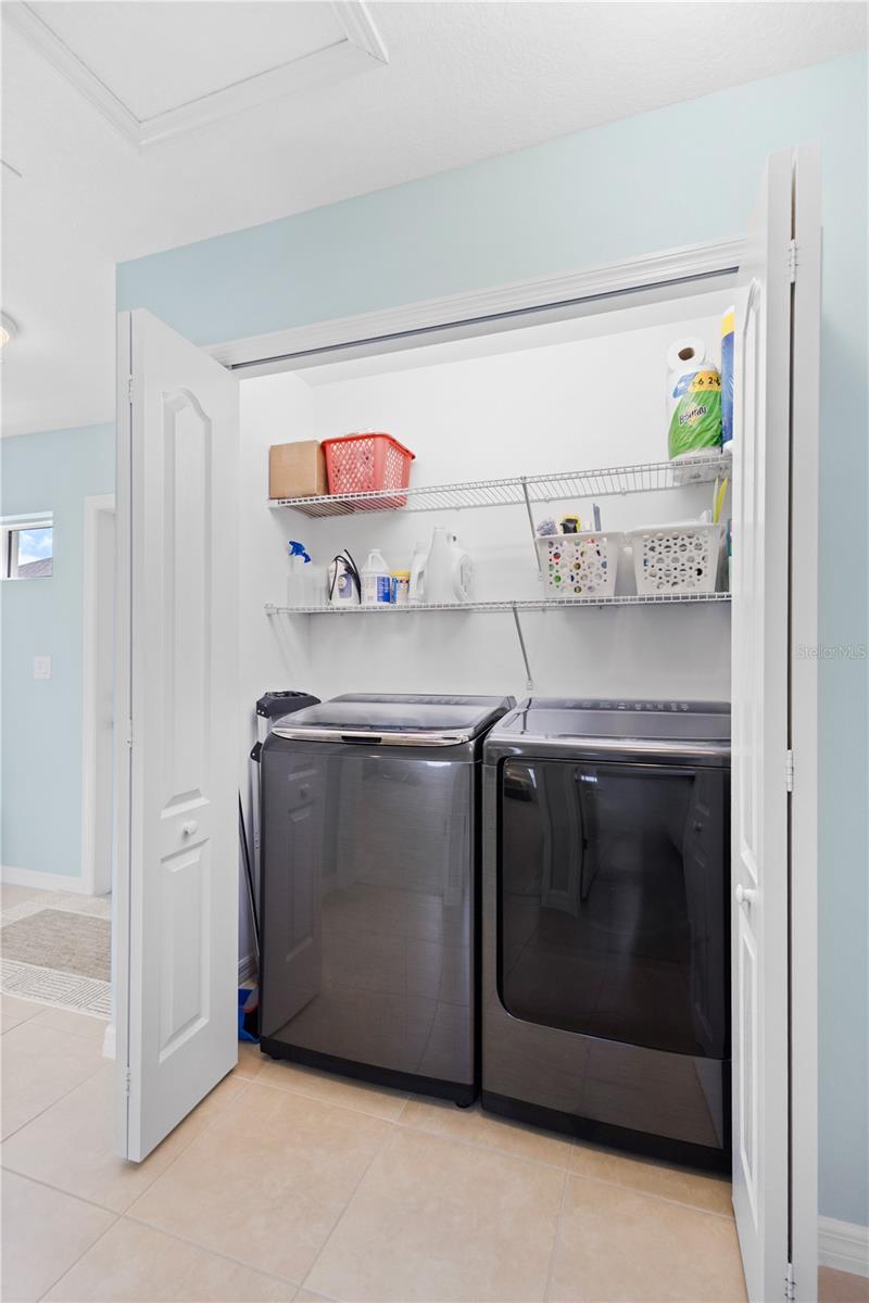 Image 14 of 37 For 12642 Shimmering Oak Circle