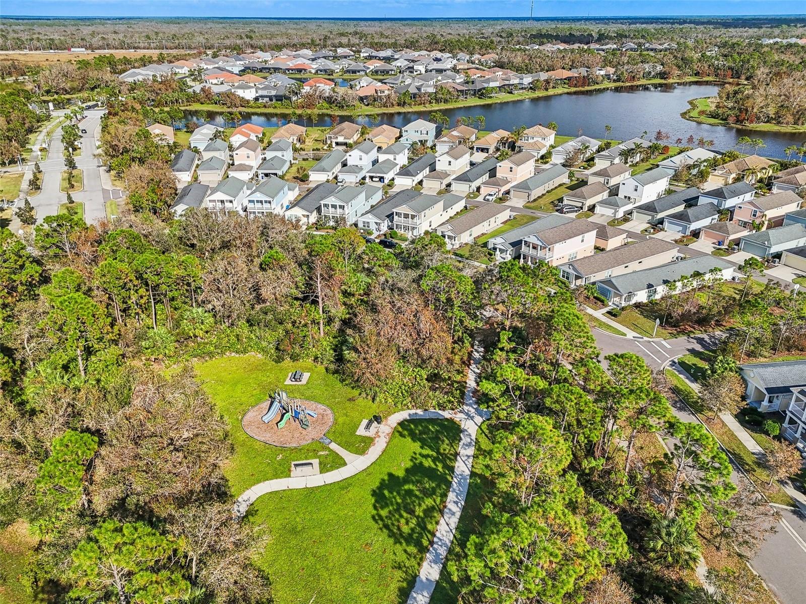 Image 19 of 37 For 12642 Shimmering Oak Circle