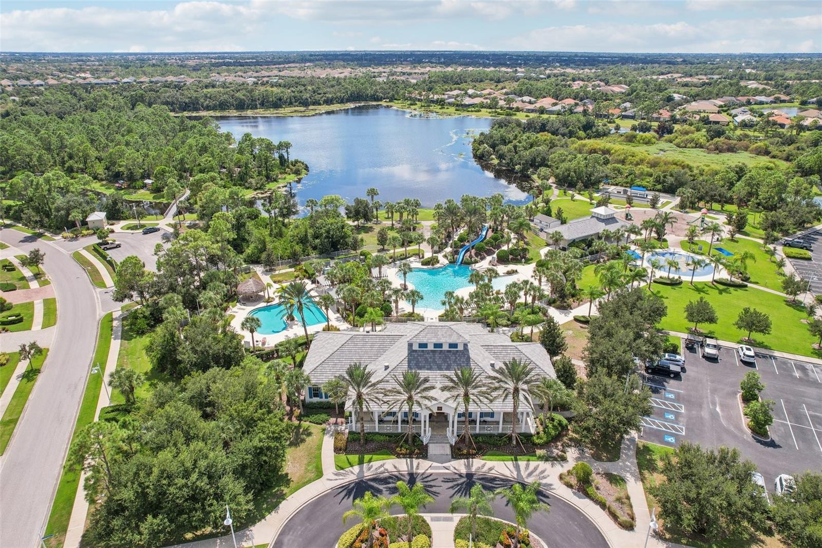 Image 20 of 37 For 12642 Shimmering Oak Circle