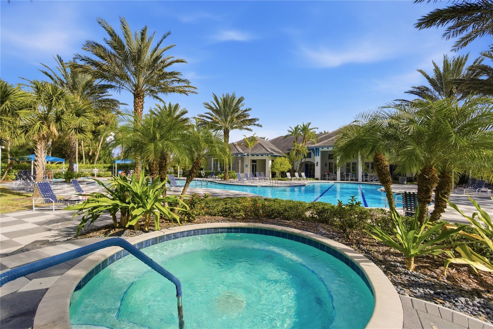 Image 33 of 37 For 12642 Shimmering Oak Circle