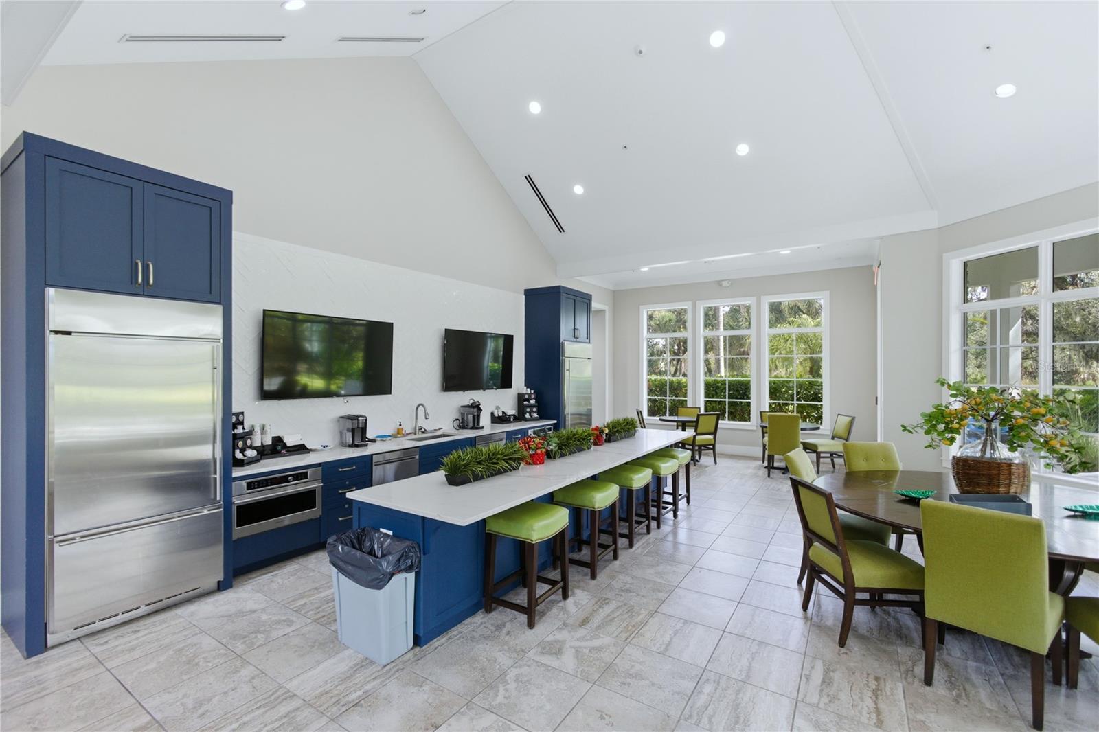 Image 36 of 37 For 12642 Shimmering Oak Circle