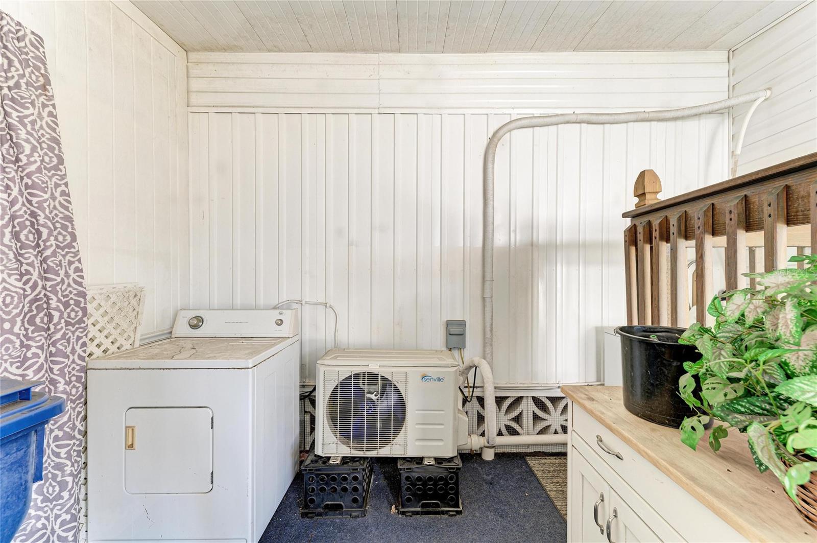 Image 21 of 31 For 415 Dublin Avenue