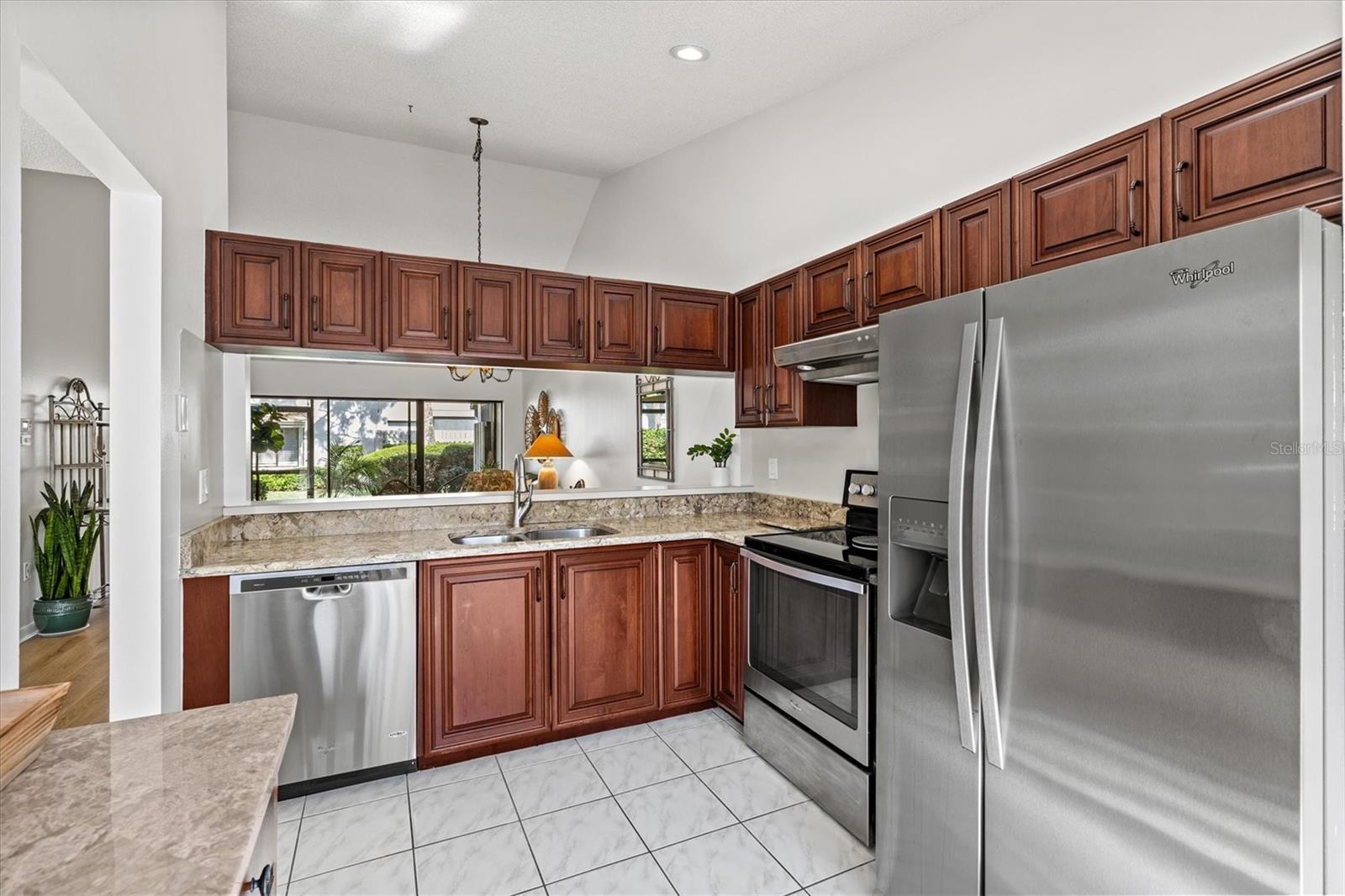 Image 11 of 50 For 5354 Myrtle Wood  50