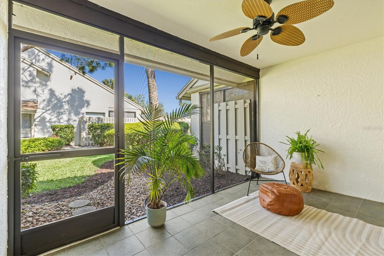 Image 25 of 50 For 5354 Myrtle Wood  50