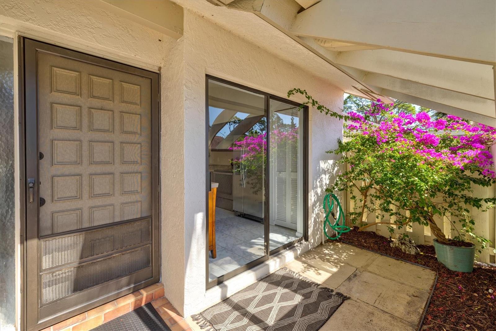 Image 4 of 50 For 5354 Myrtle Wood  50