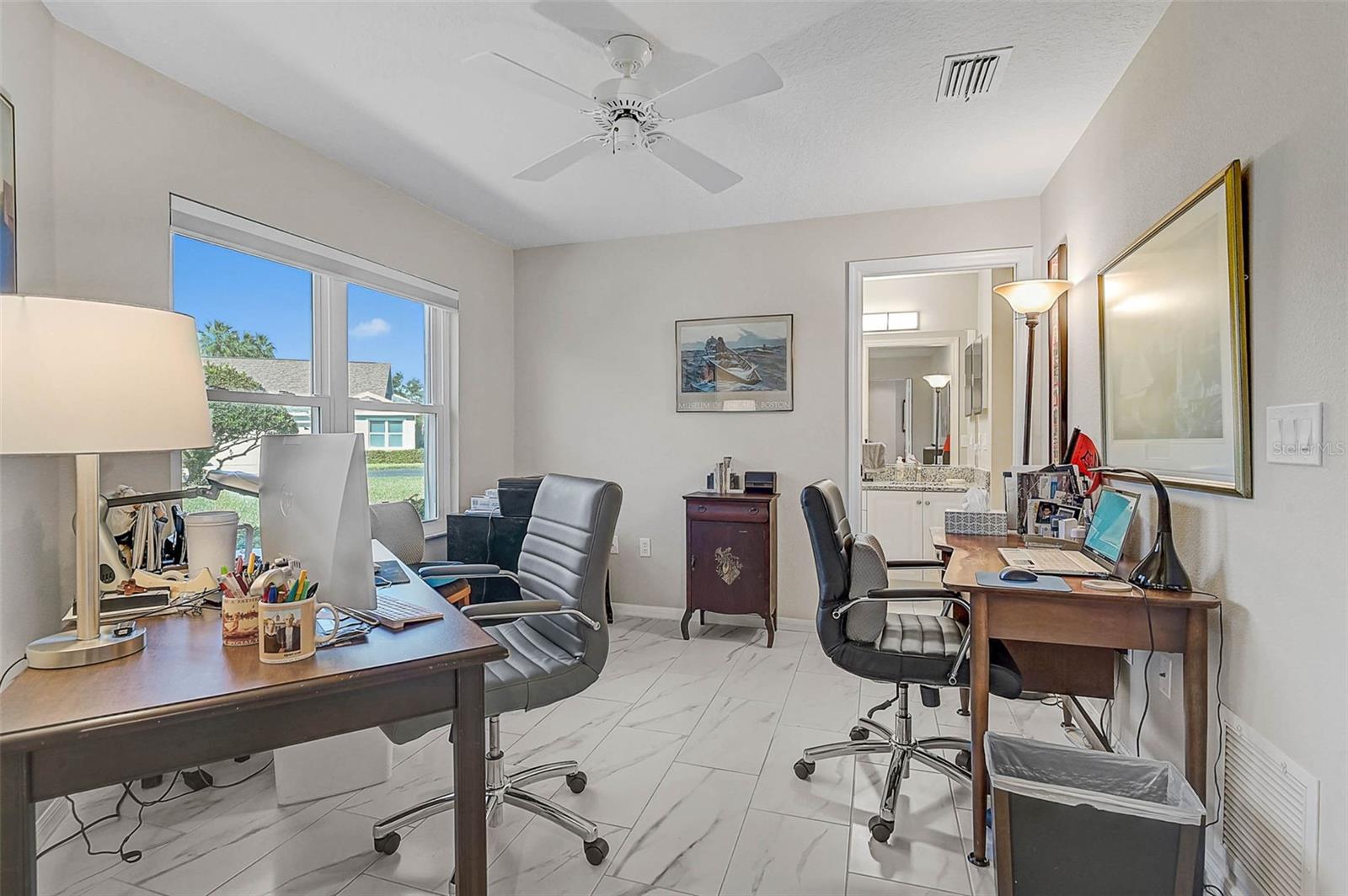 Image 16 of 40 For 1611 Fairway Oaks Drive