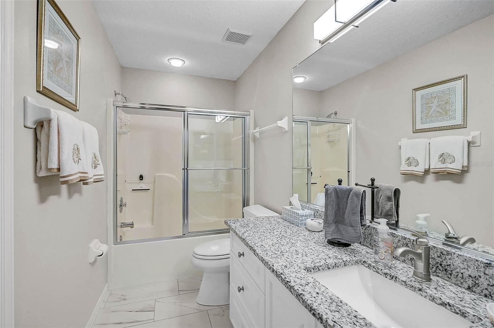 Image 17 of 40 For 1611 Fairway Oaks Drive