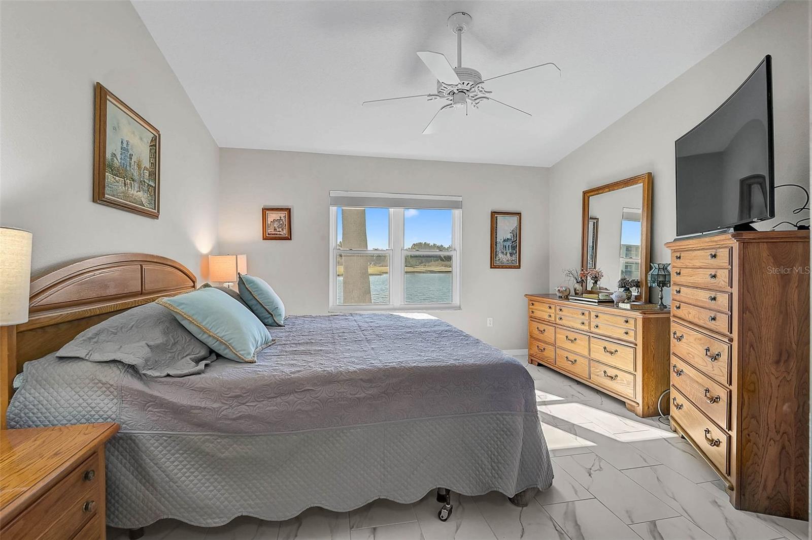 Image 21 of 40 For 1611 Fairway Oaks Drive