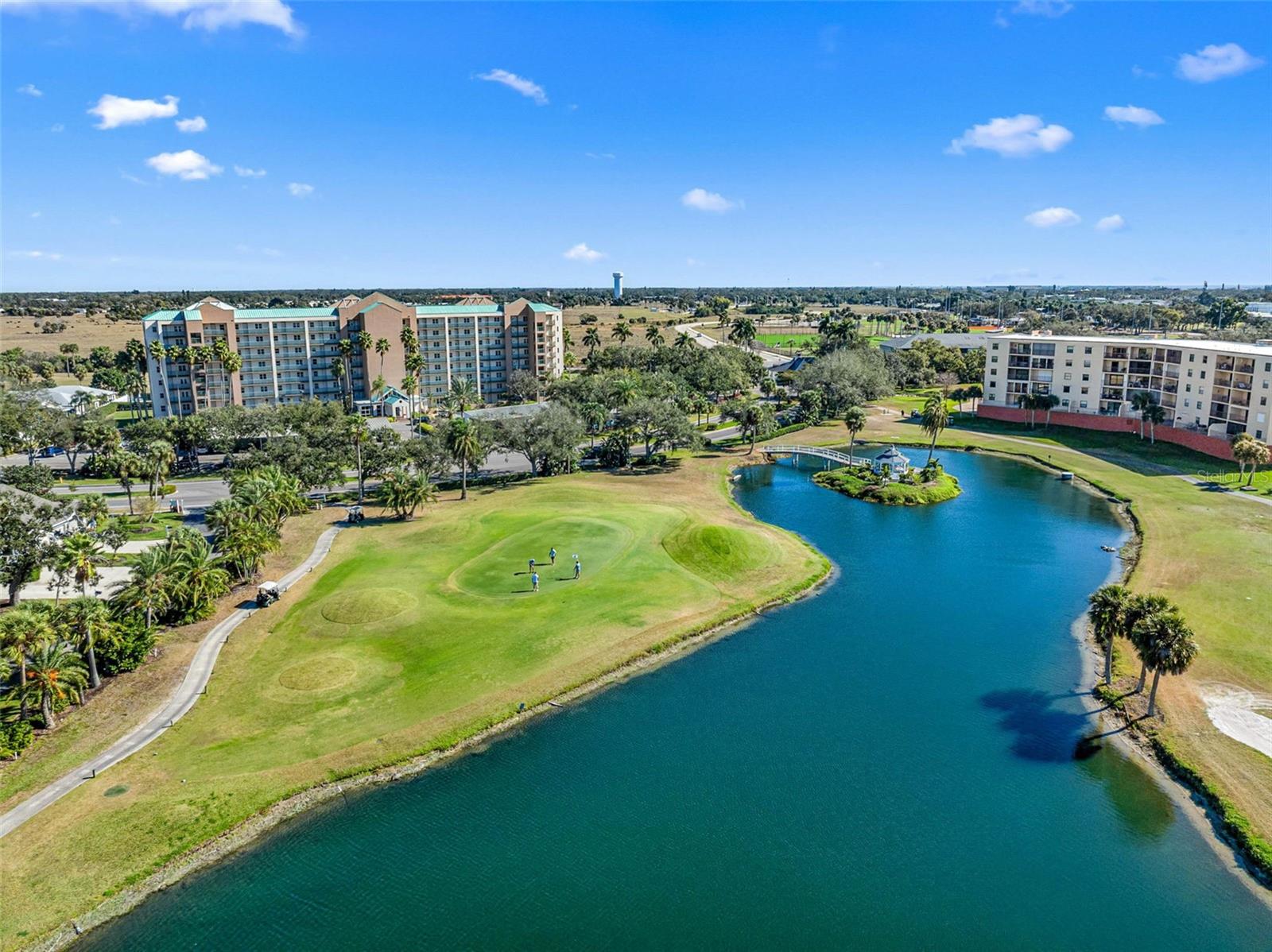 Image 36 of 40 For 1611 Fairway Oaks Drive