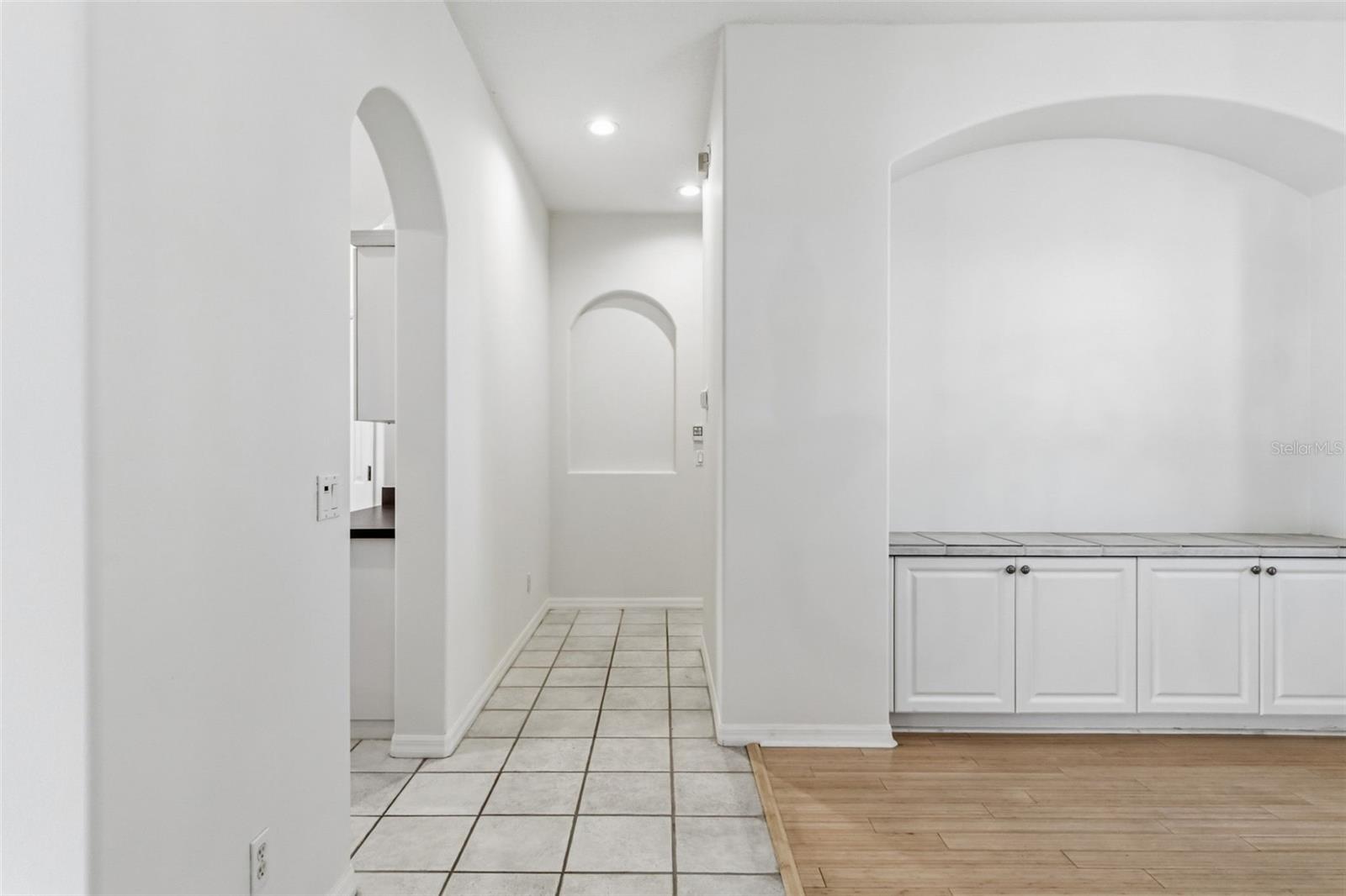 Image 16 of 66 For 4991 Cedar Oak Way