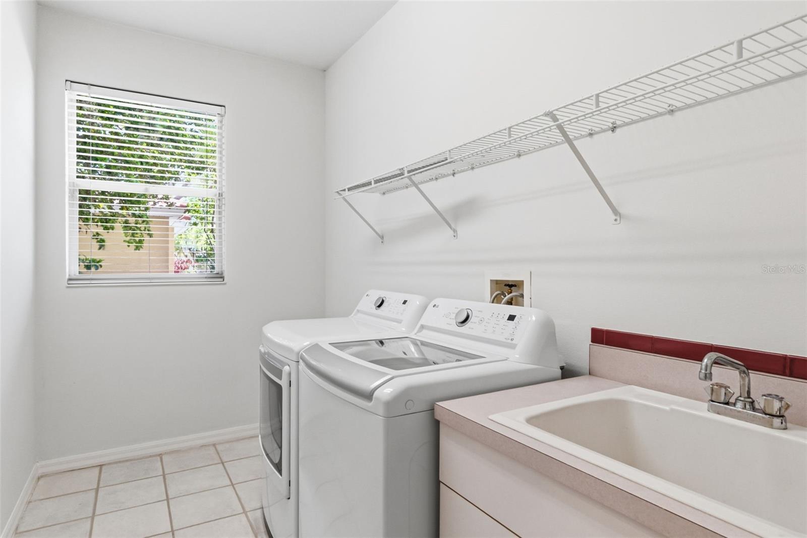 Image 19 of 66 For 4991 Cedar Oak Way