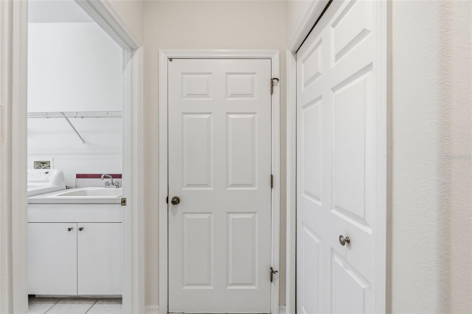 Image 20 of 66 For 4991 Cedar Oak Way