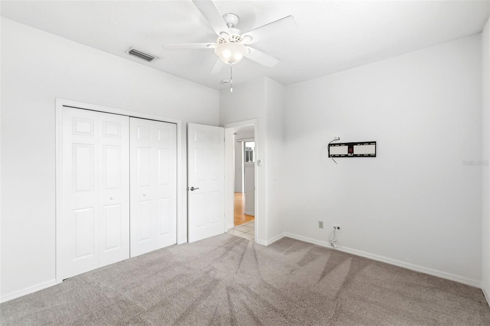 Image 36 of 66 For 4991 Cedar Oak Way