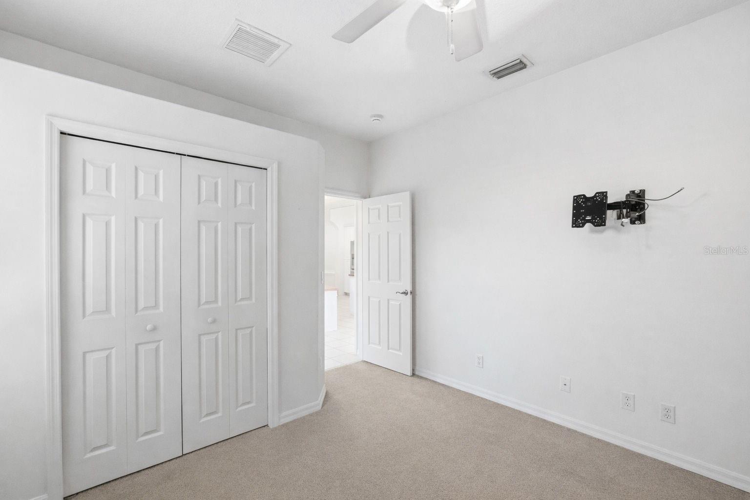 Image 37 of 66 For 4991 Cedar Oak Way