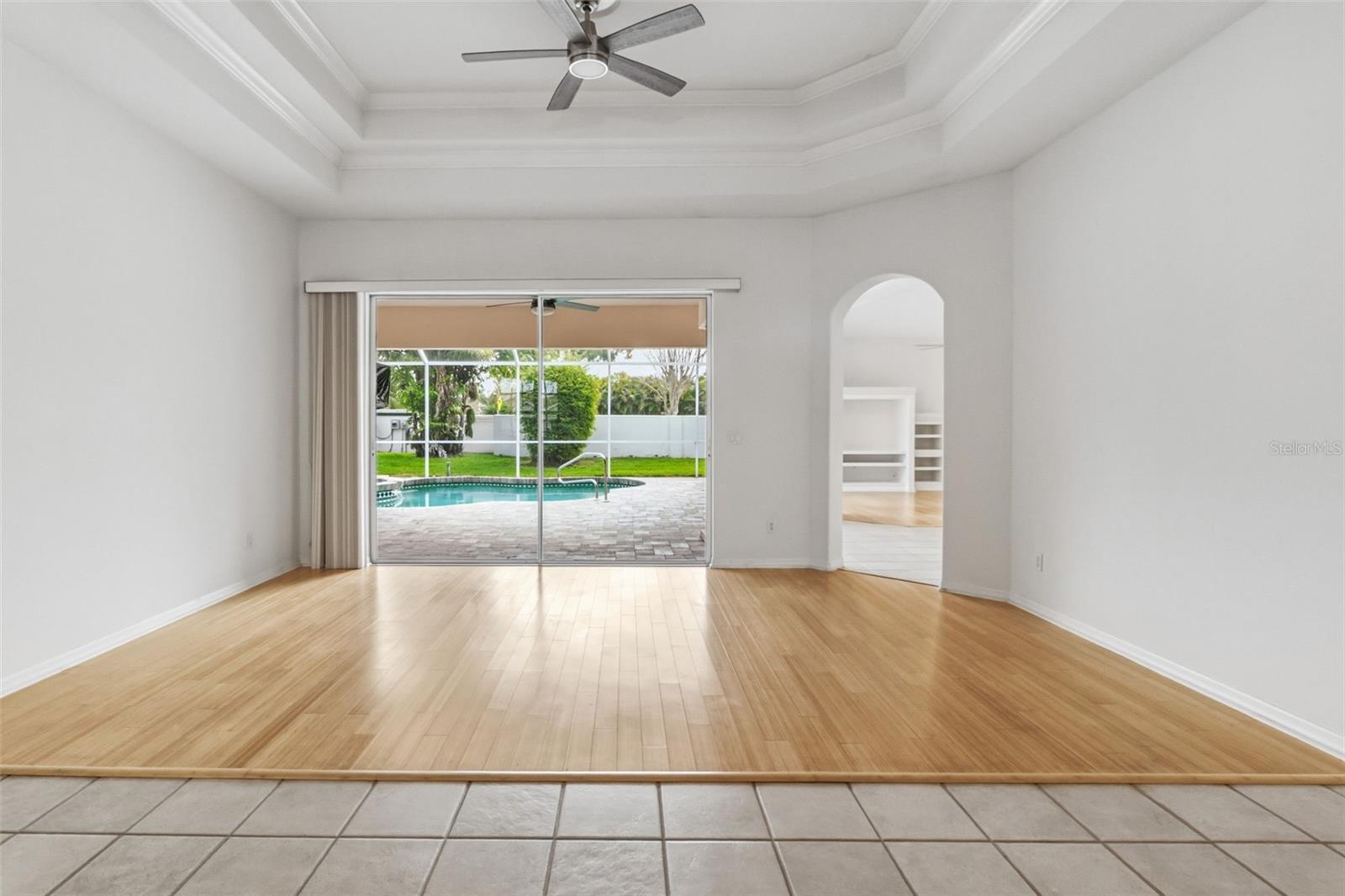 Image 6 of 66 For 4991 Cedar Oak Way