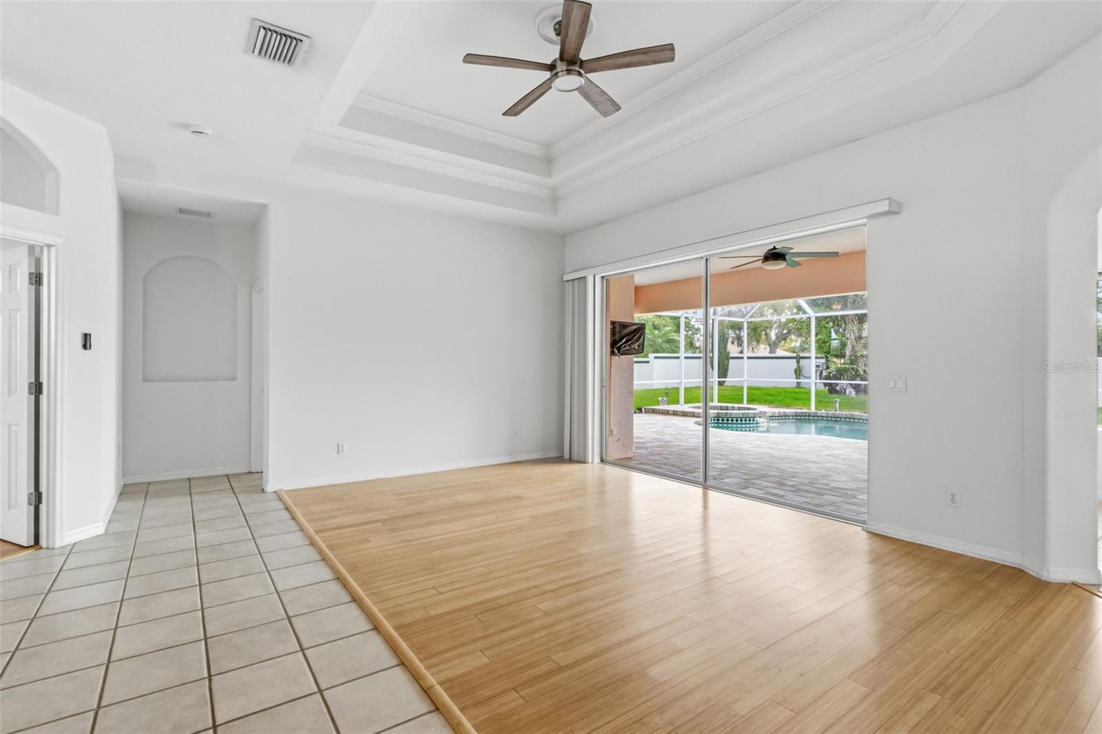 Image 8 of 66 For 4991 Cedar Oak Way