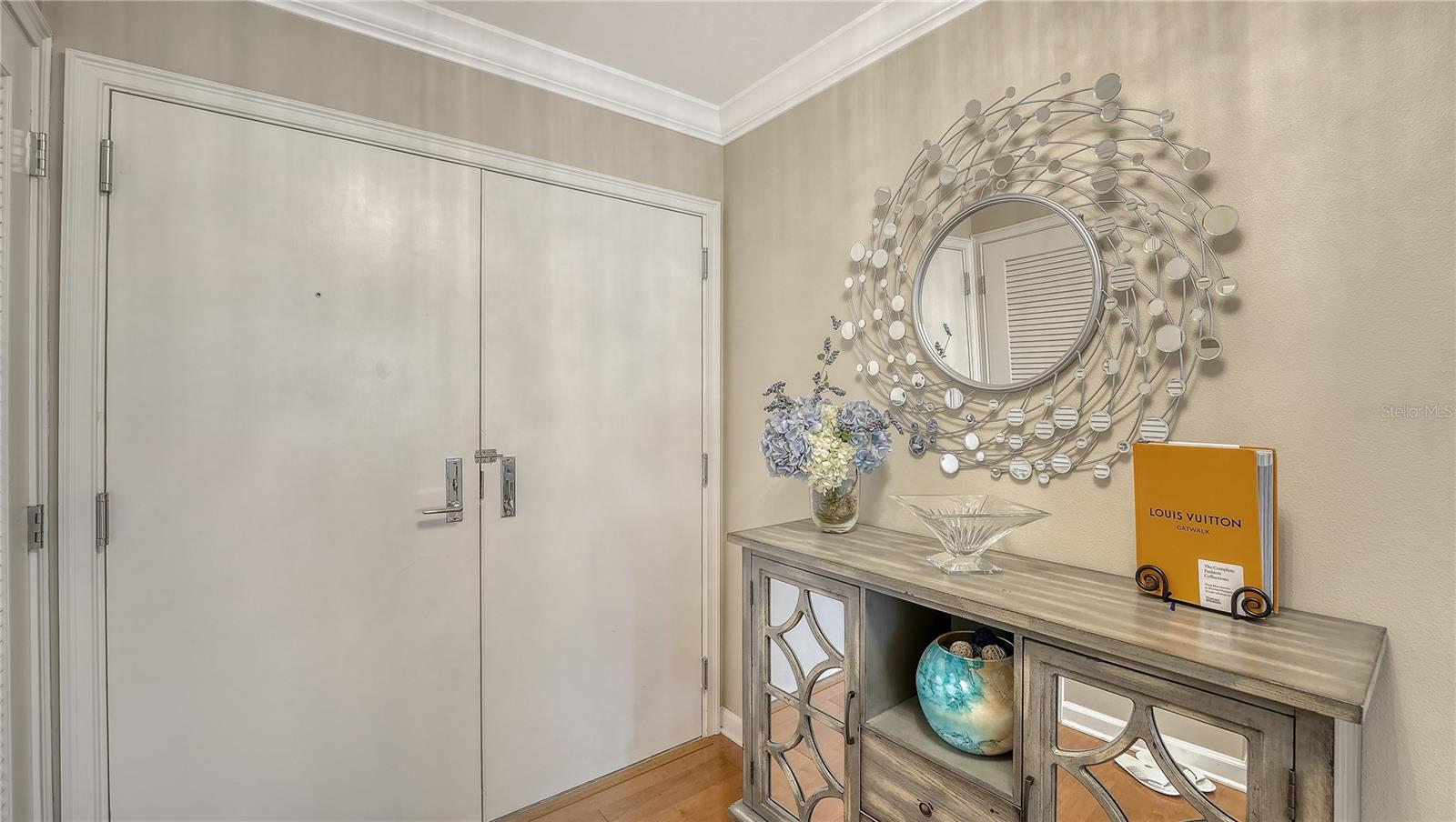 Image 2 of 40 For 775 Longboat Club Road 204