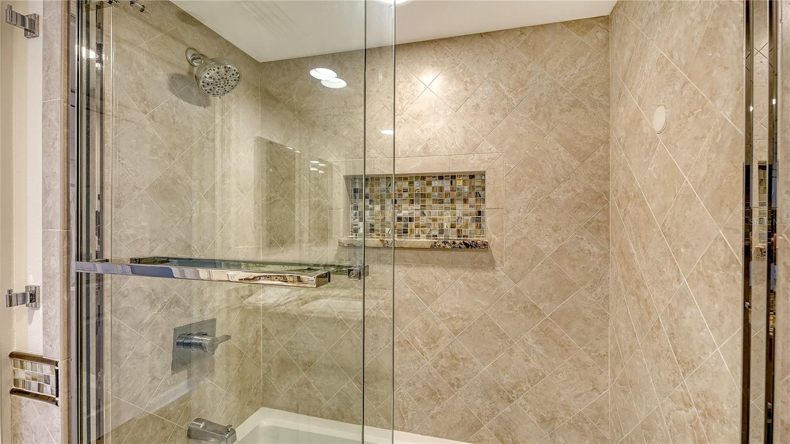 Image 28 of 40 For 775 Longboat Club Road 204