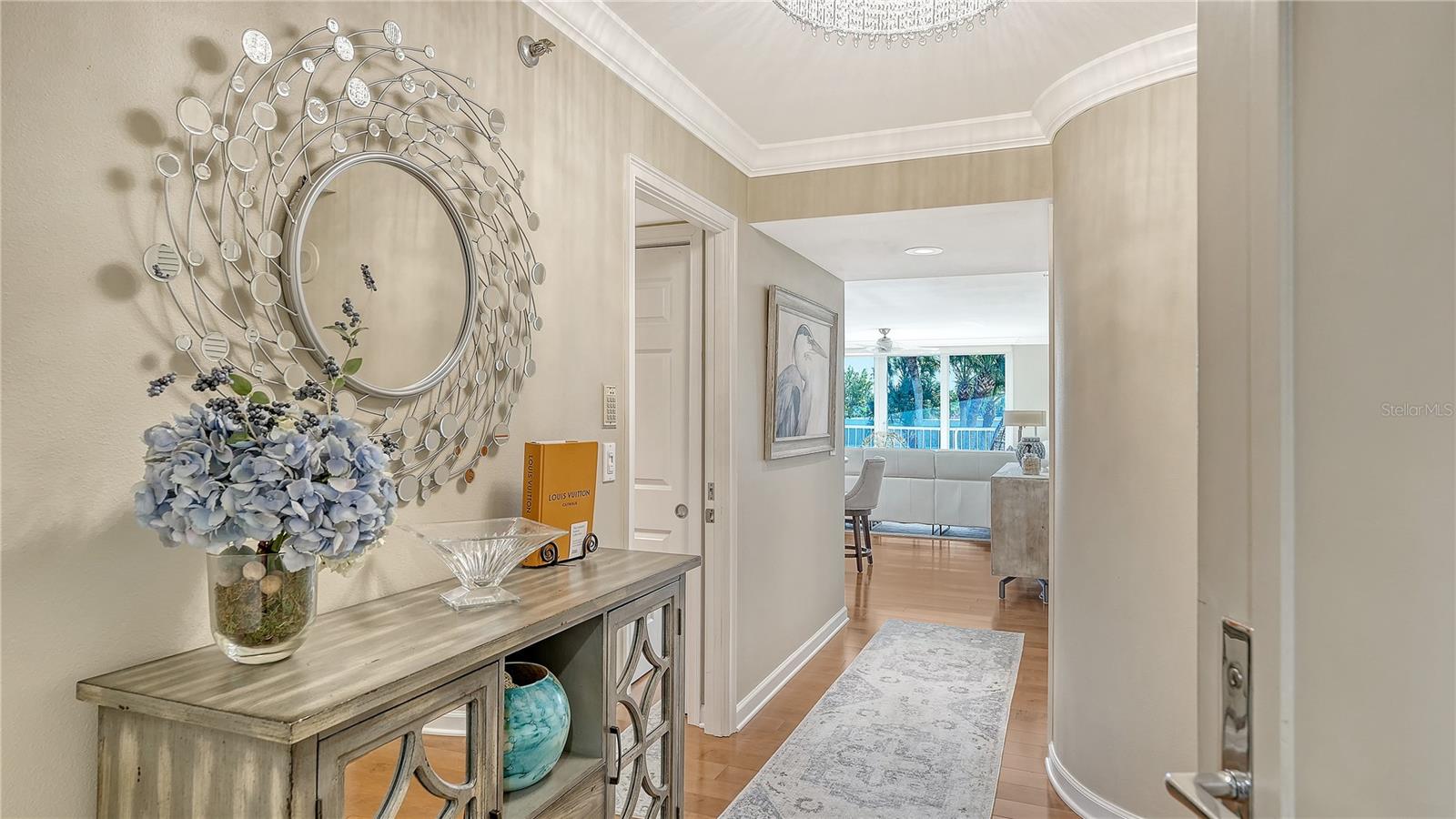 Image 3 of 40 For 775 Longboat Club Road 204