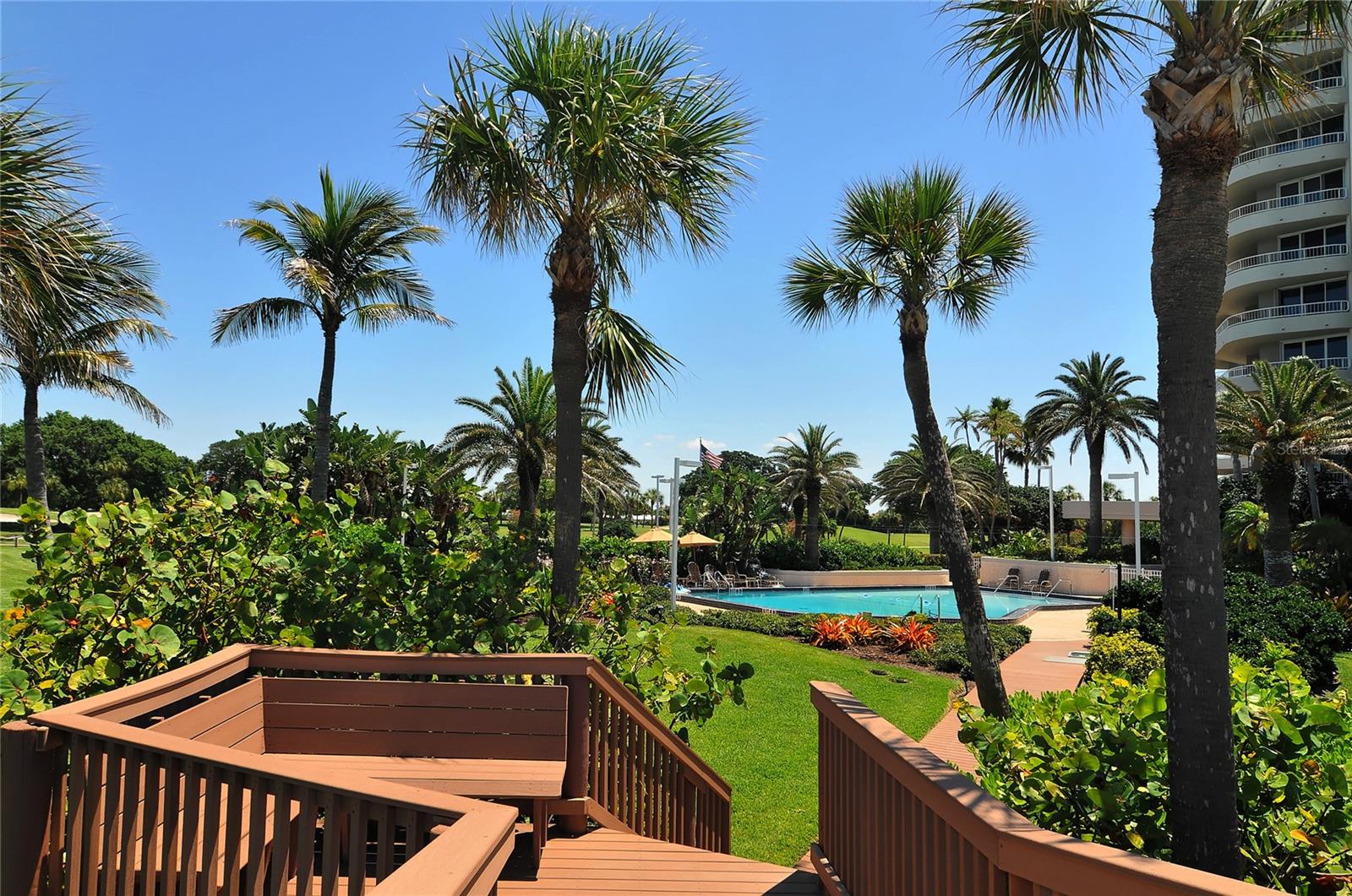 Image 37 of 40 For 775 Longboat Club Road 204