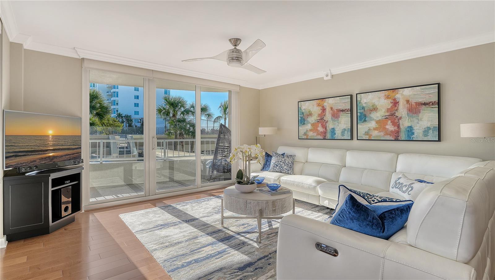 Image 5 of 40 For 775 Longboat Club Road 204