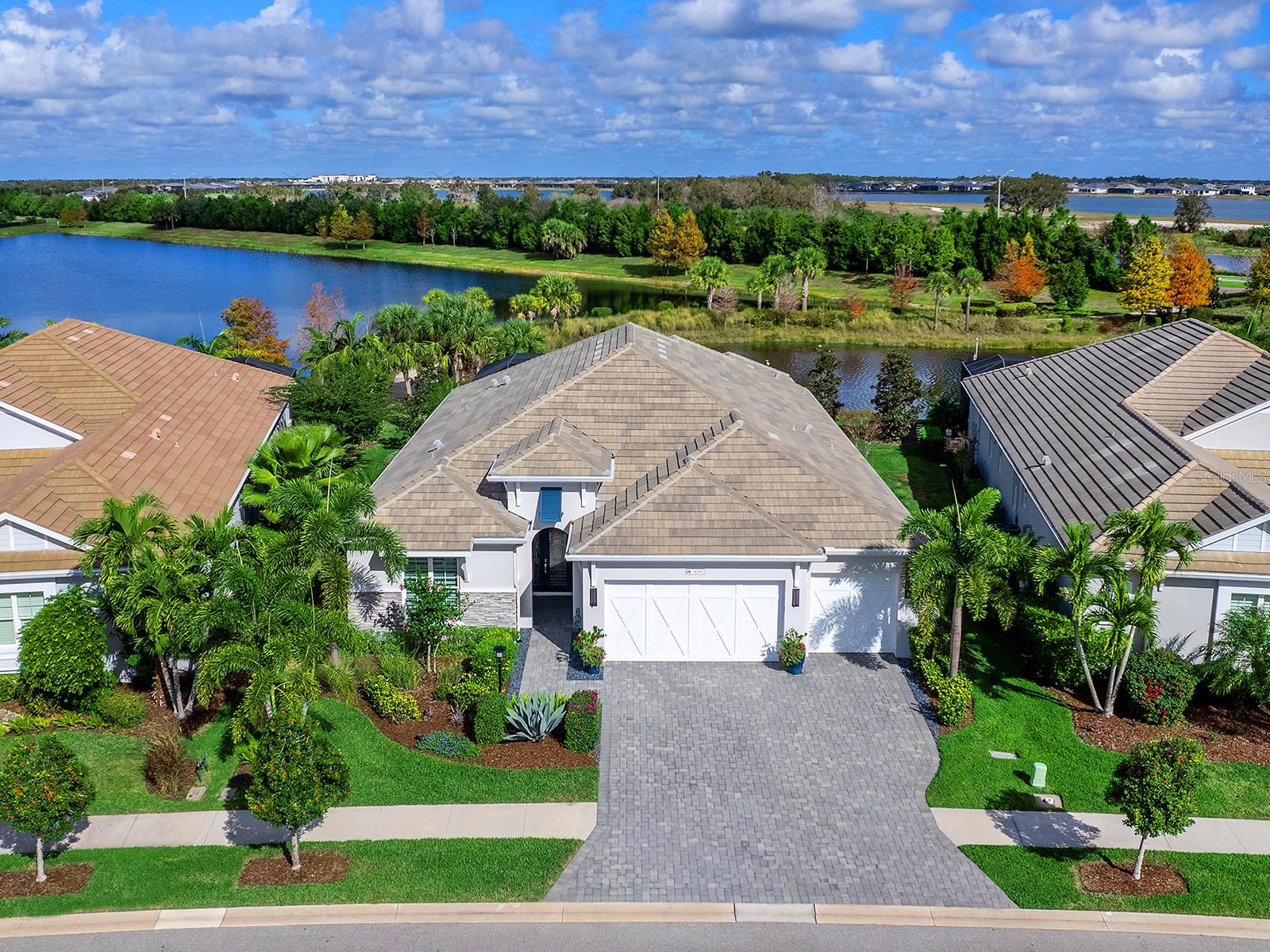 Details for 8262 Grande Shores Drive, SARASOTA, FL 34240