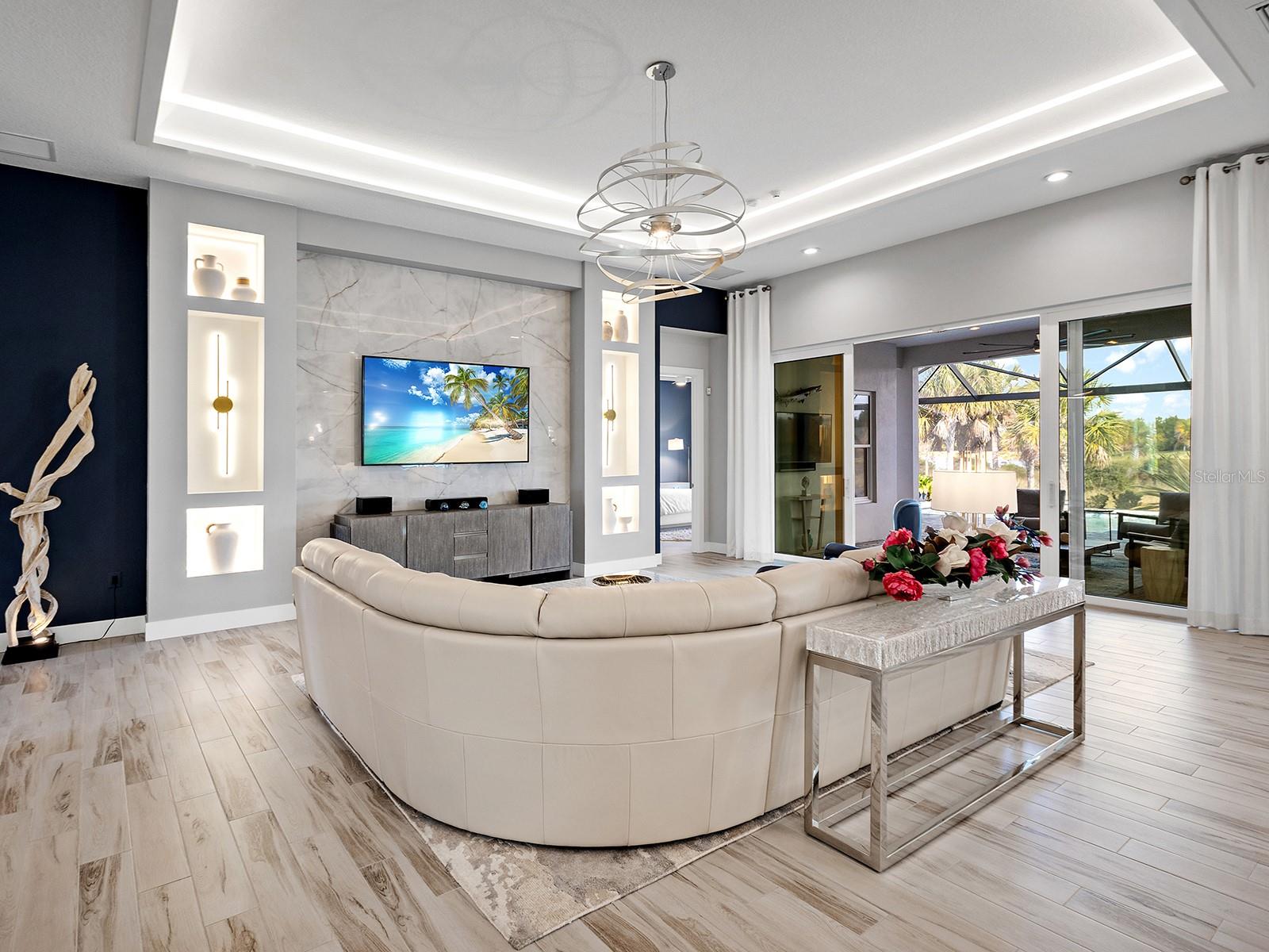 Image 13 of 91 For 8262 Grande Shores Drive